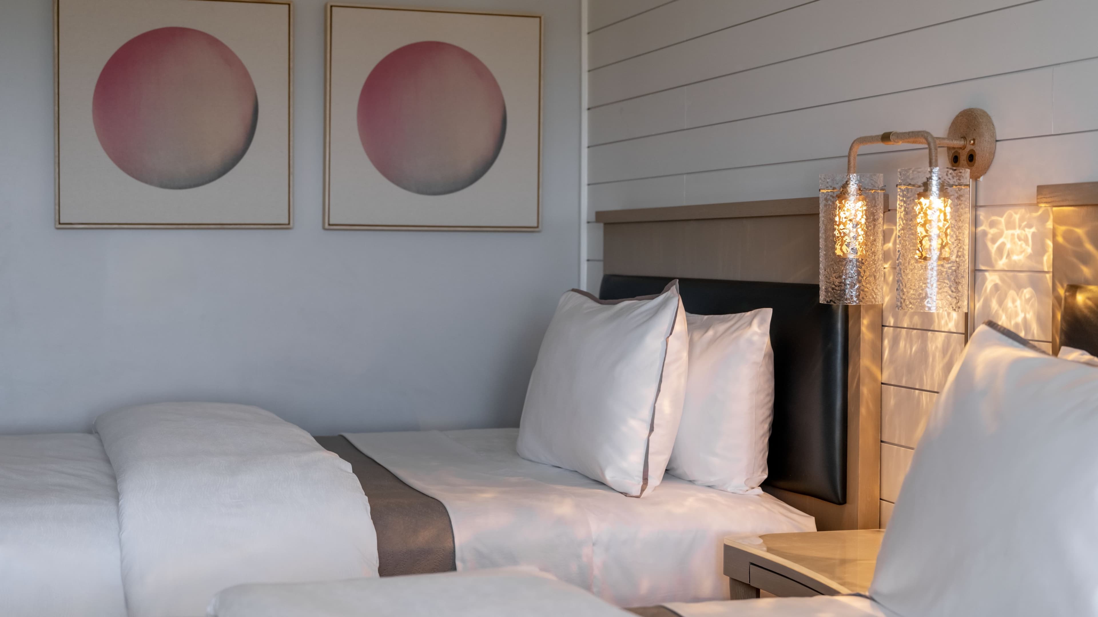 Island View - Image 1