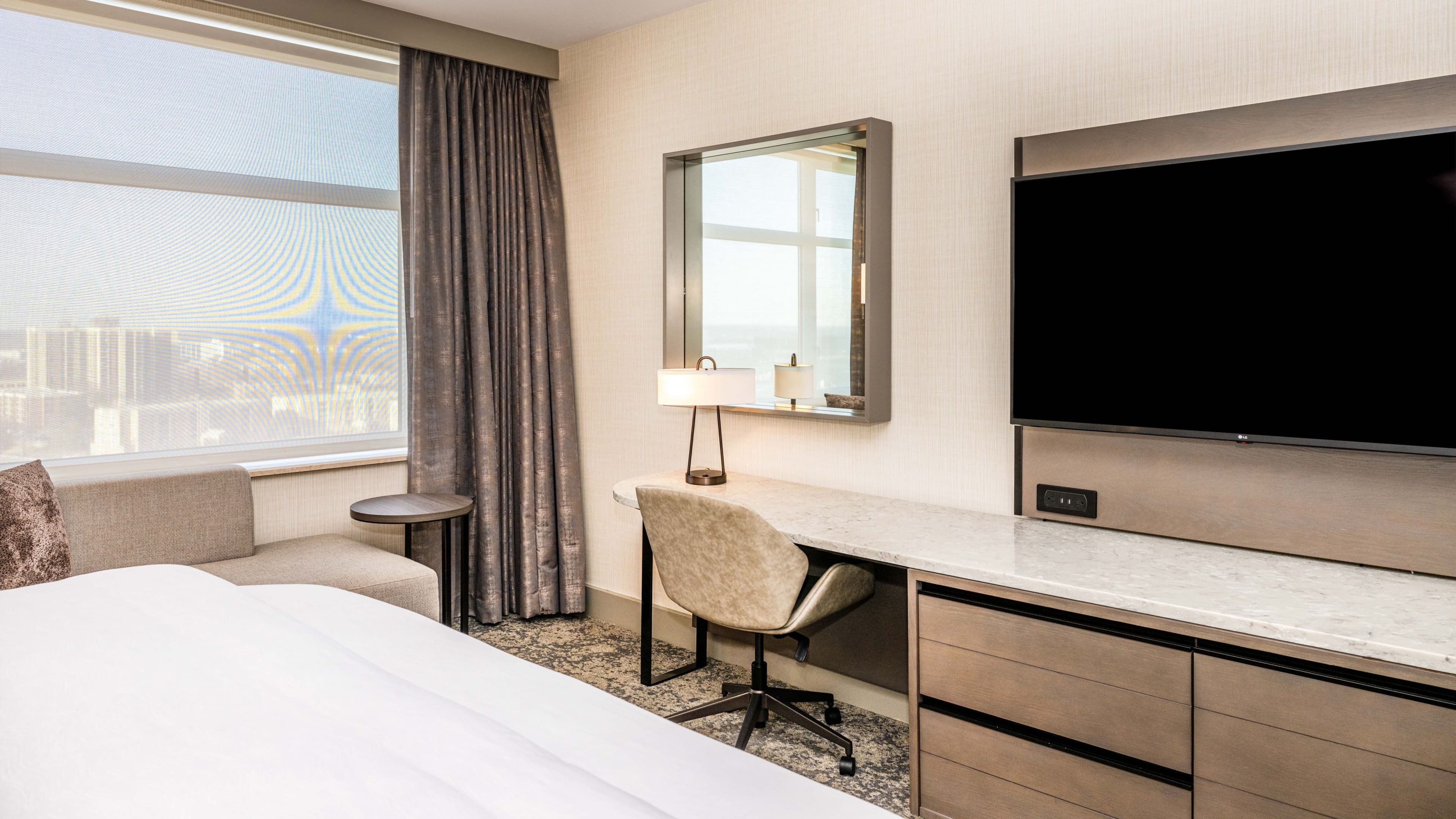 Traditional King - Image 8