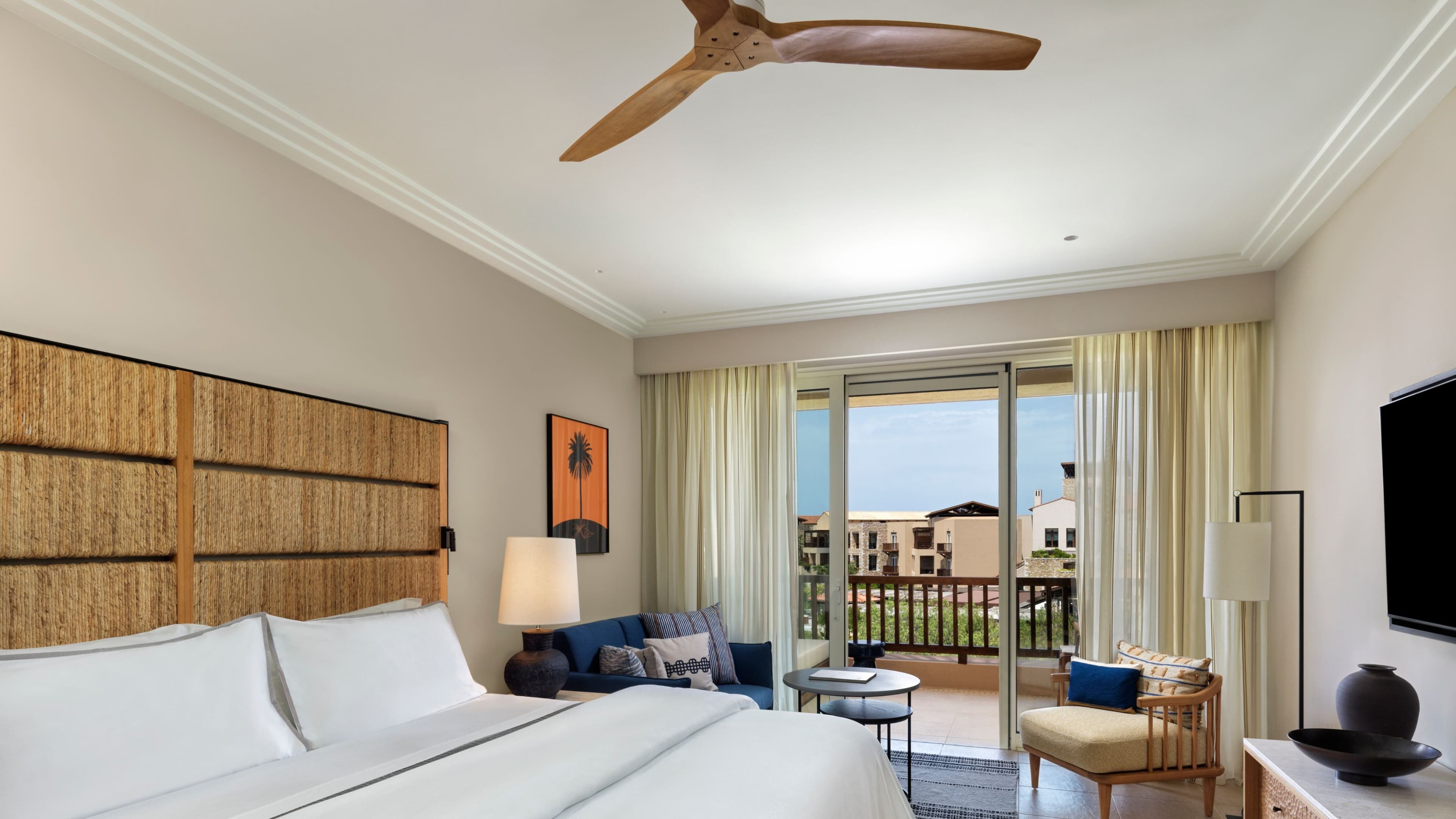 Deluxe Guest room - Image 2