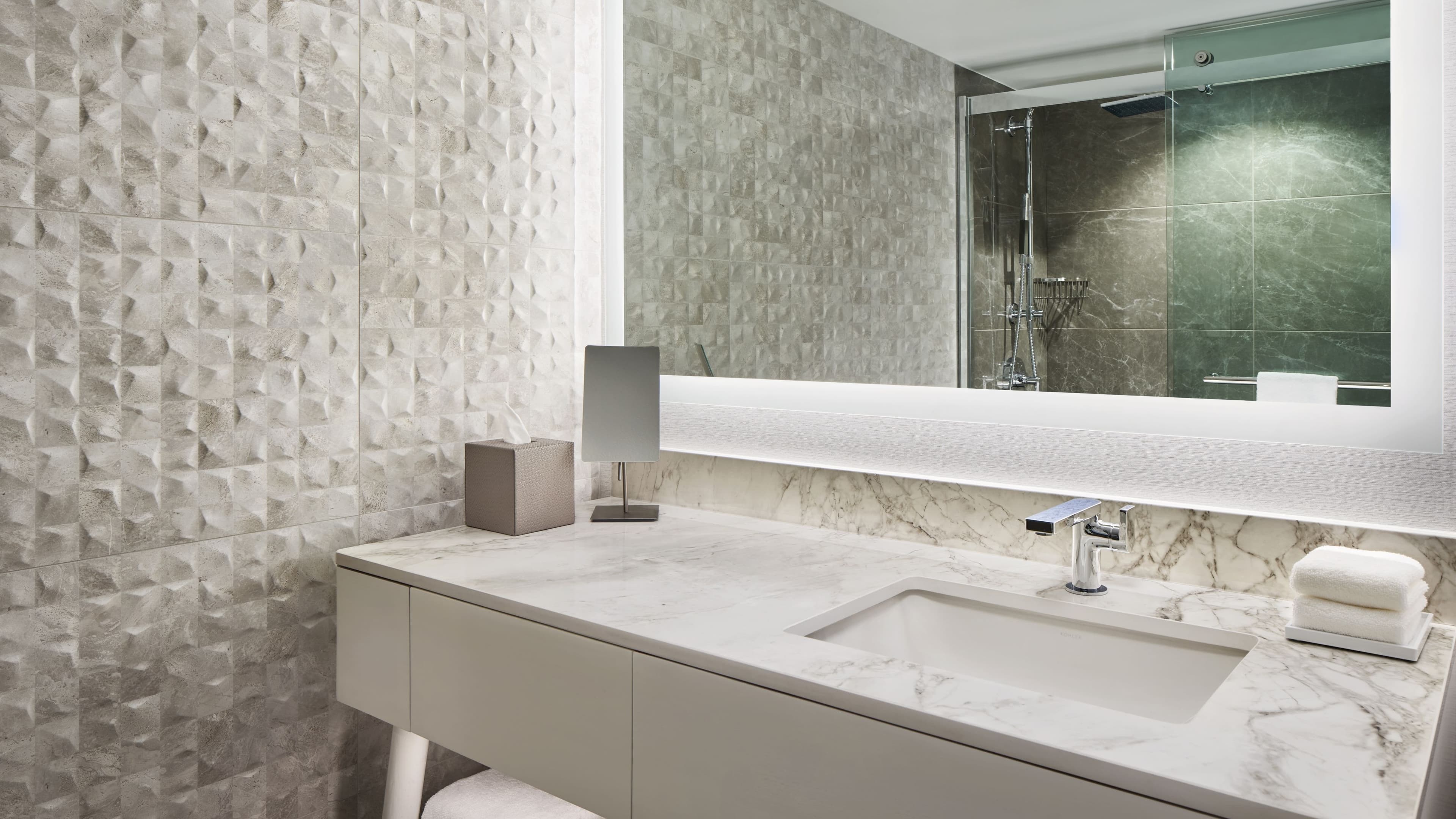 Deluxe Guest room - Image 3