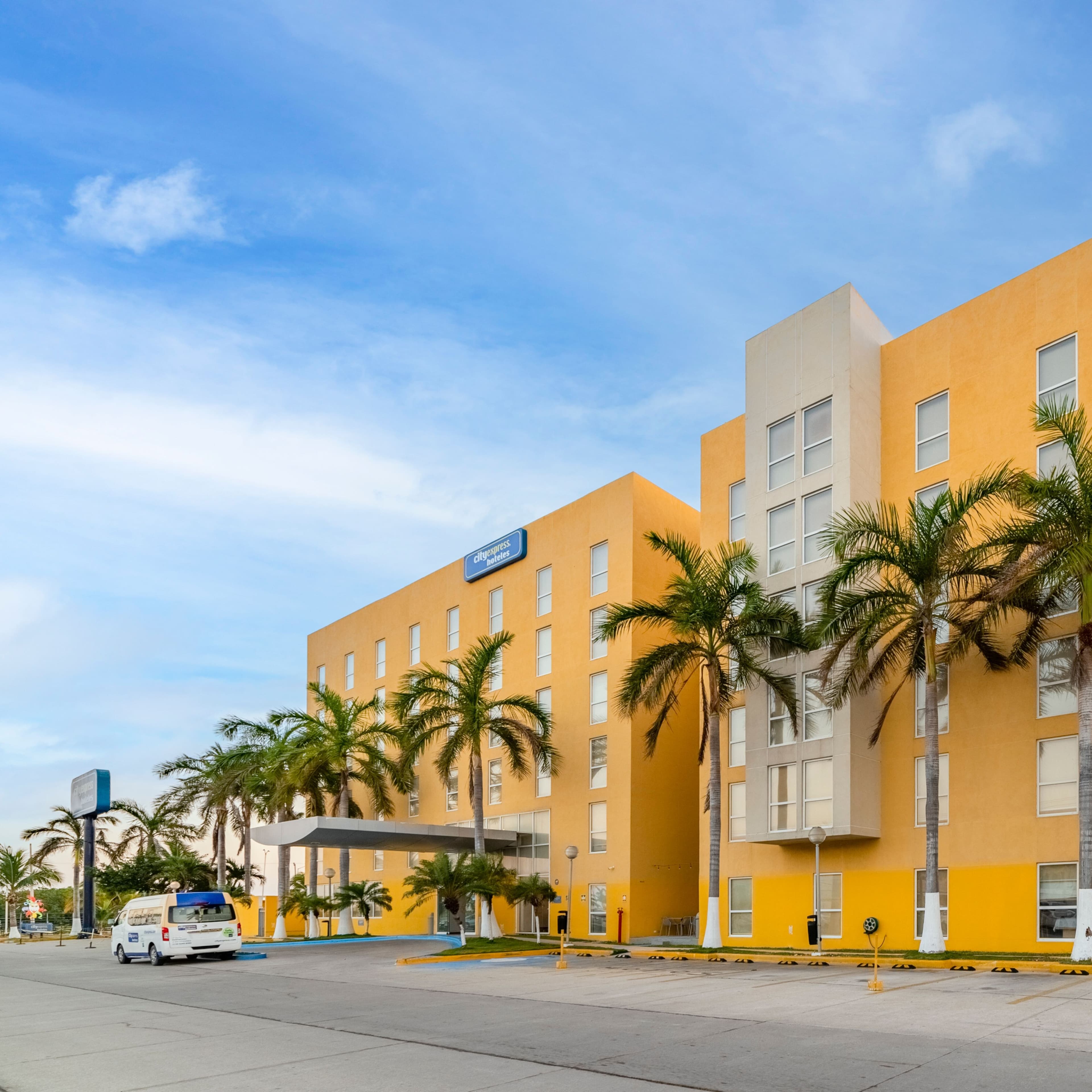 City Express by Marriott Ciudad del Carmen