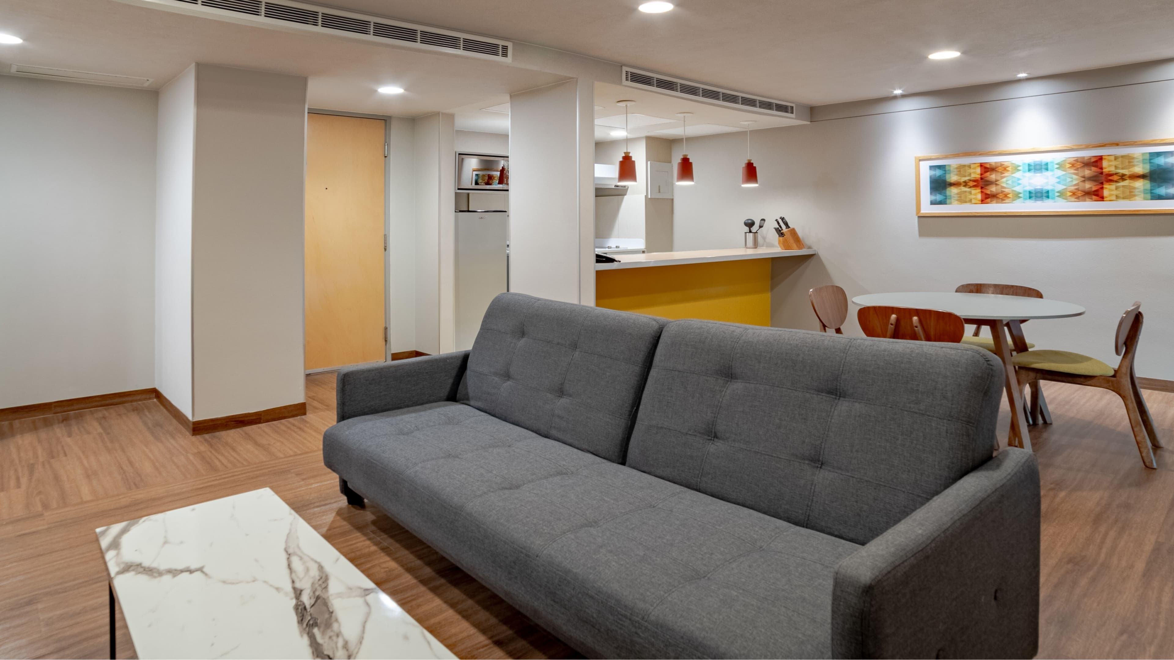 1 Bedroom Suite - Image 1