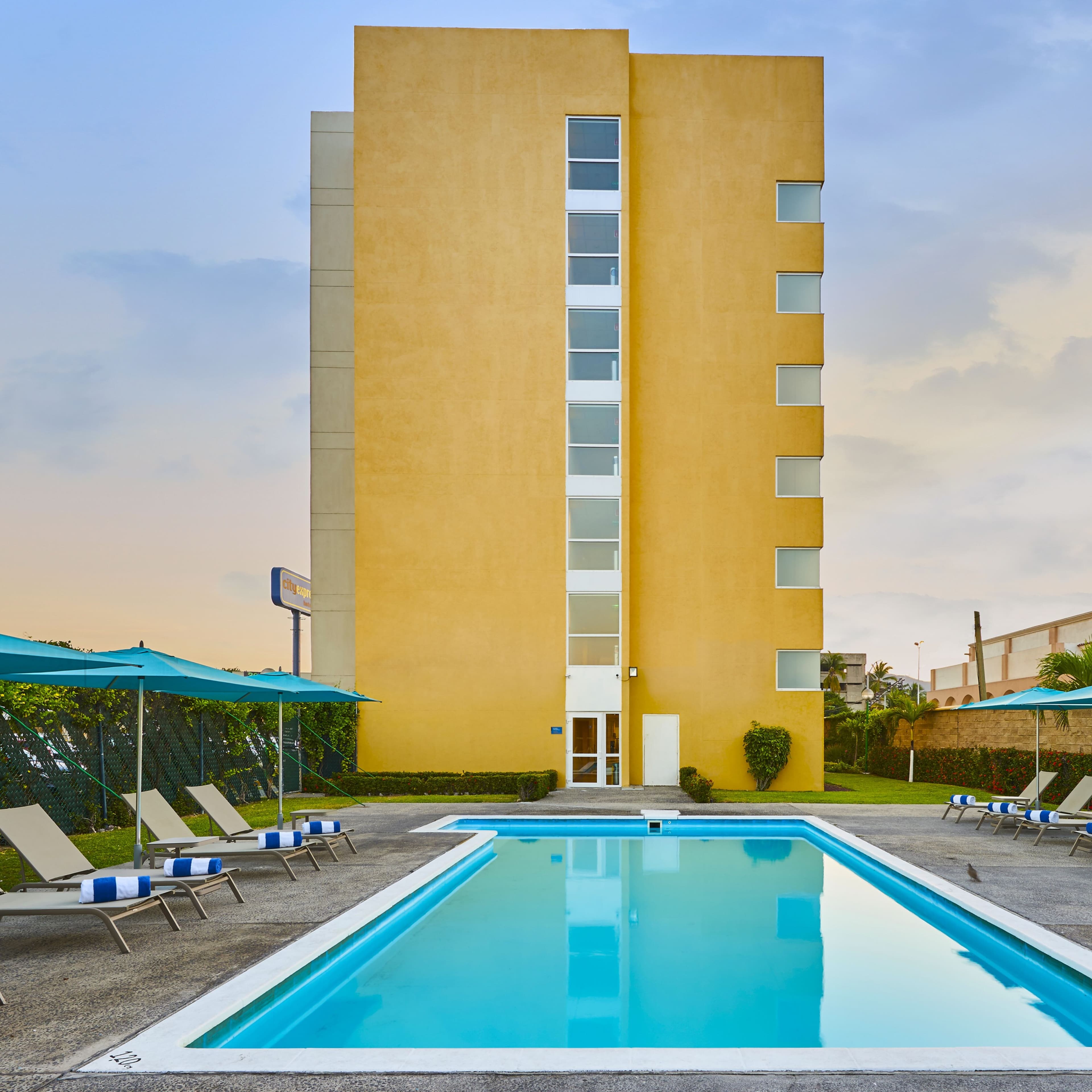 City Express by Marriott Manzanillo