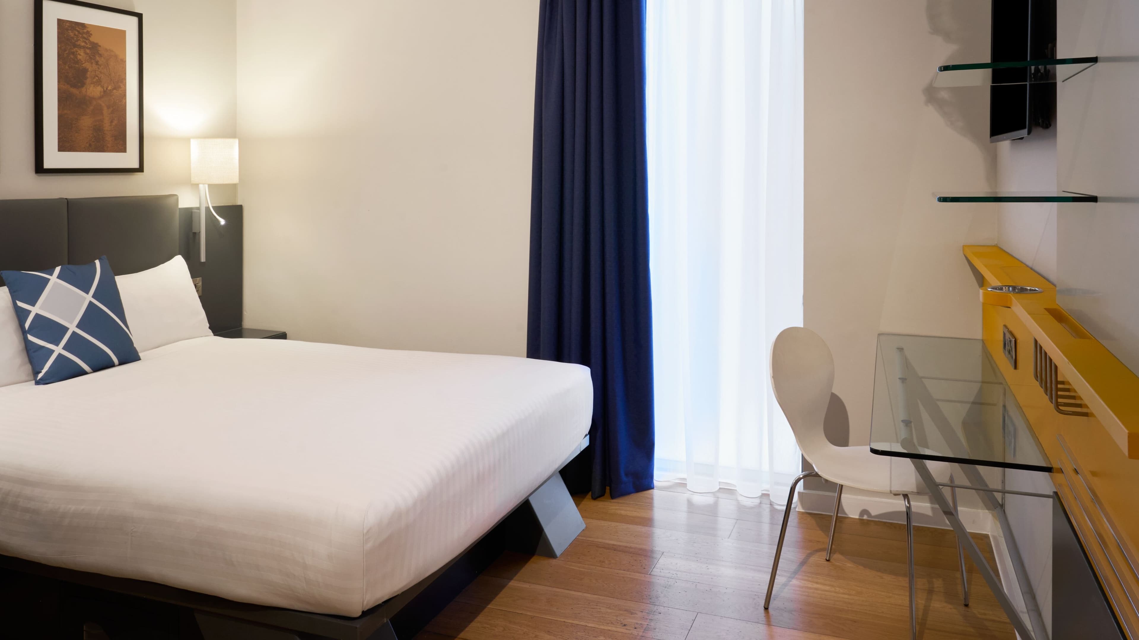 Standard Double - Image 1