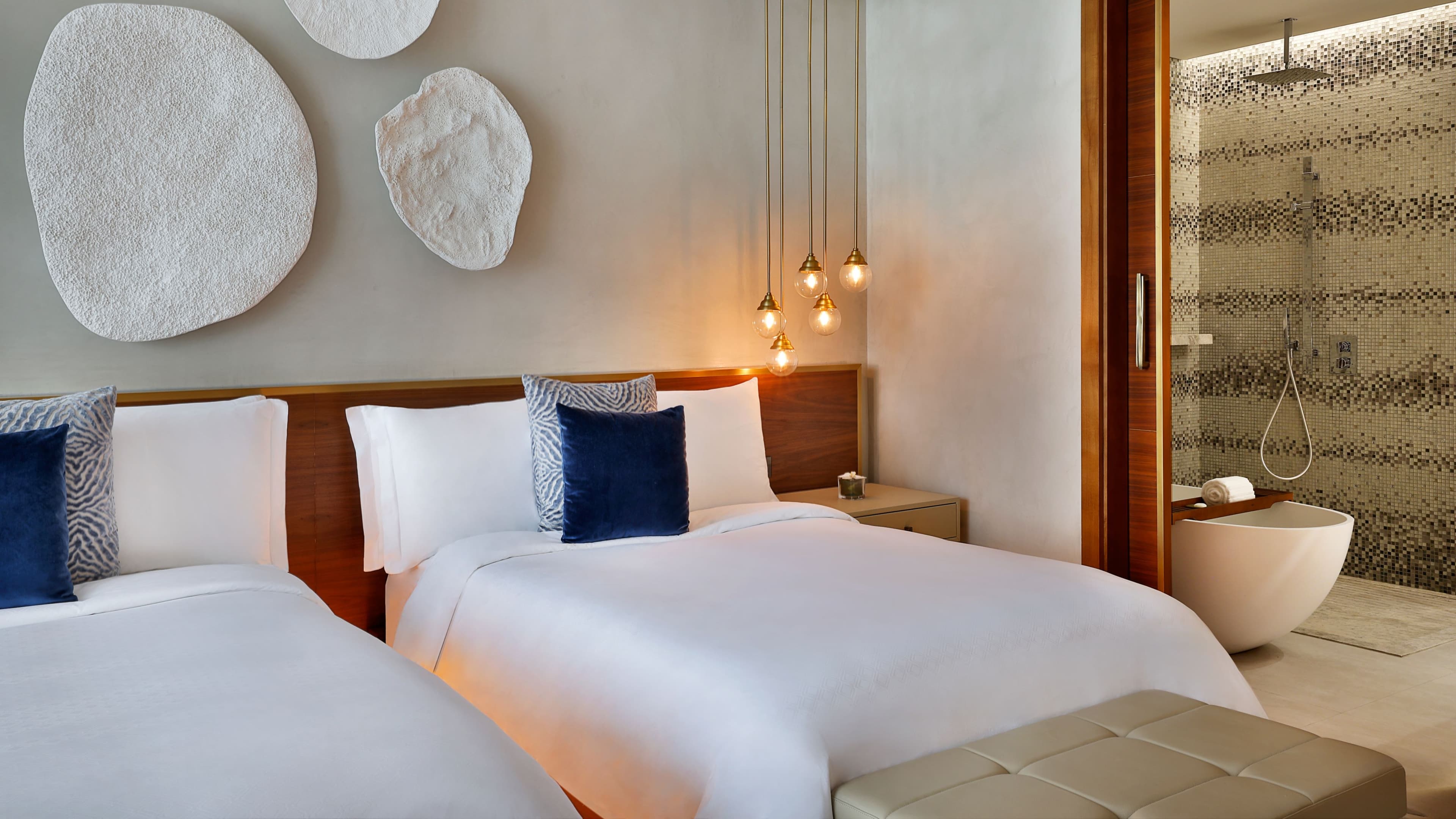 Superior Twin Room - Image 1