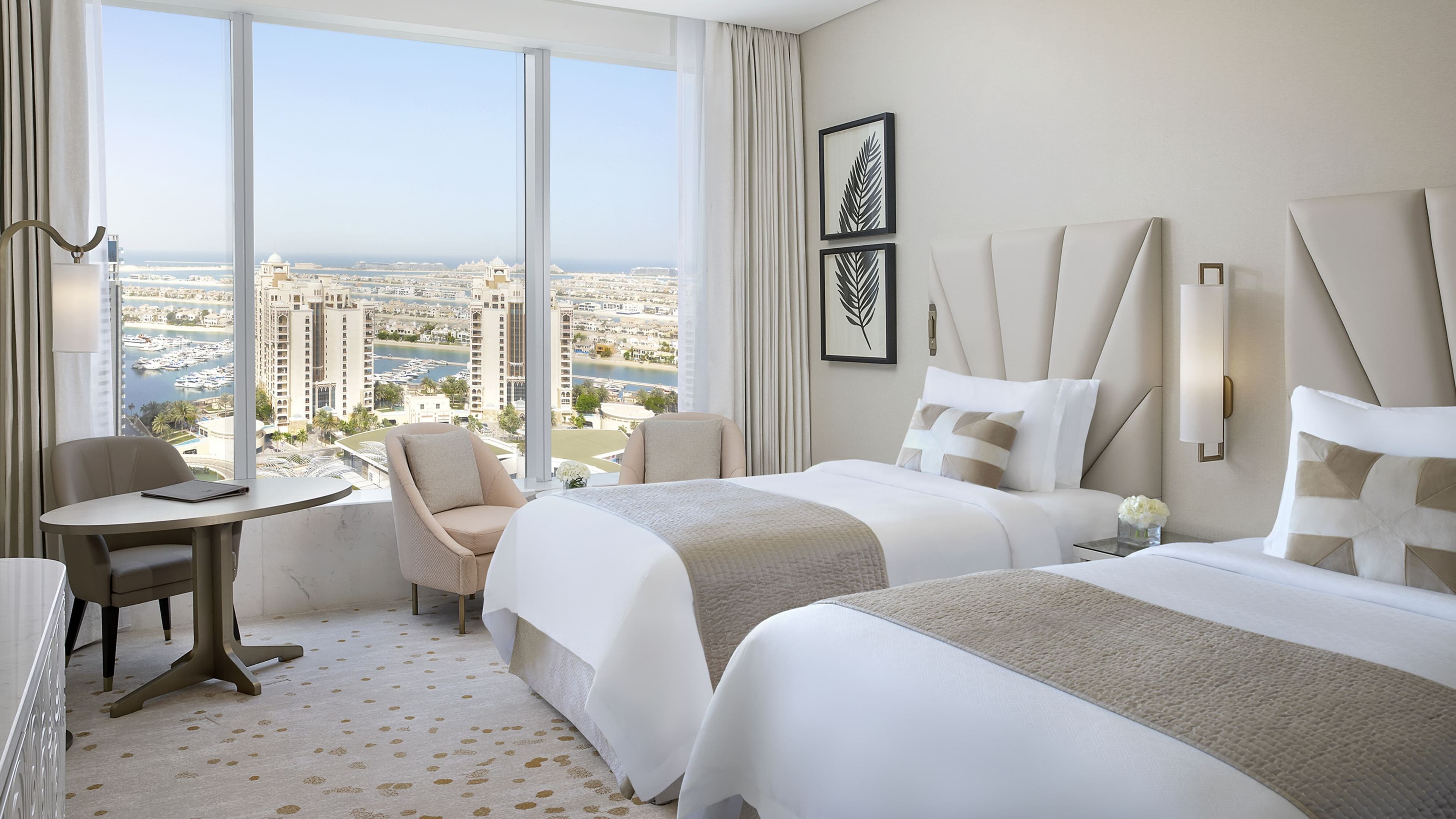 Deluxe Twin Room - Image 1