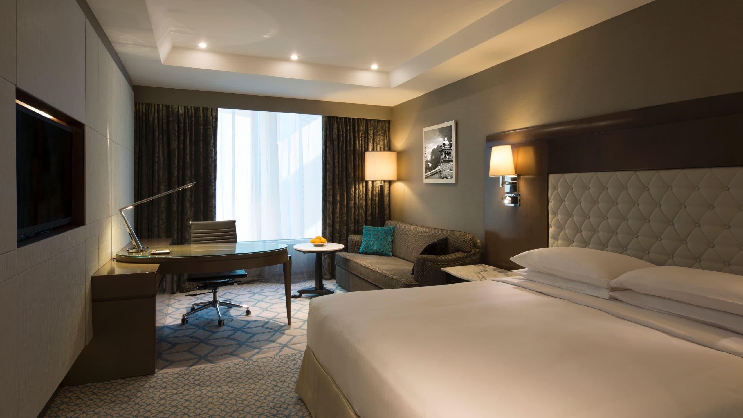 1 King Bed - Image 2