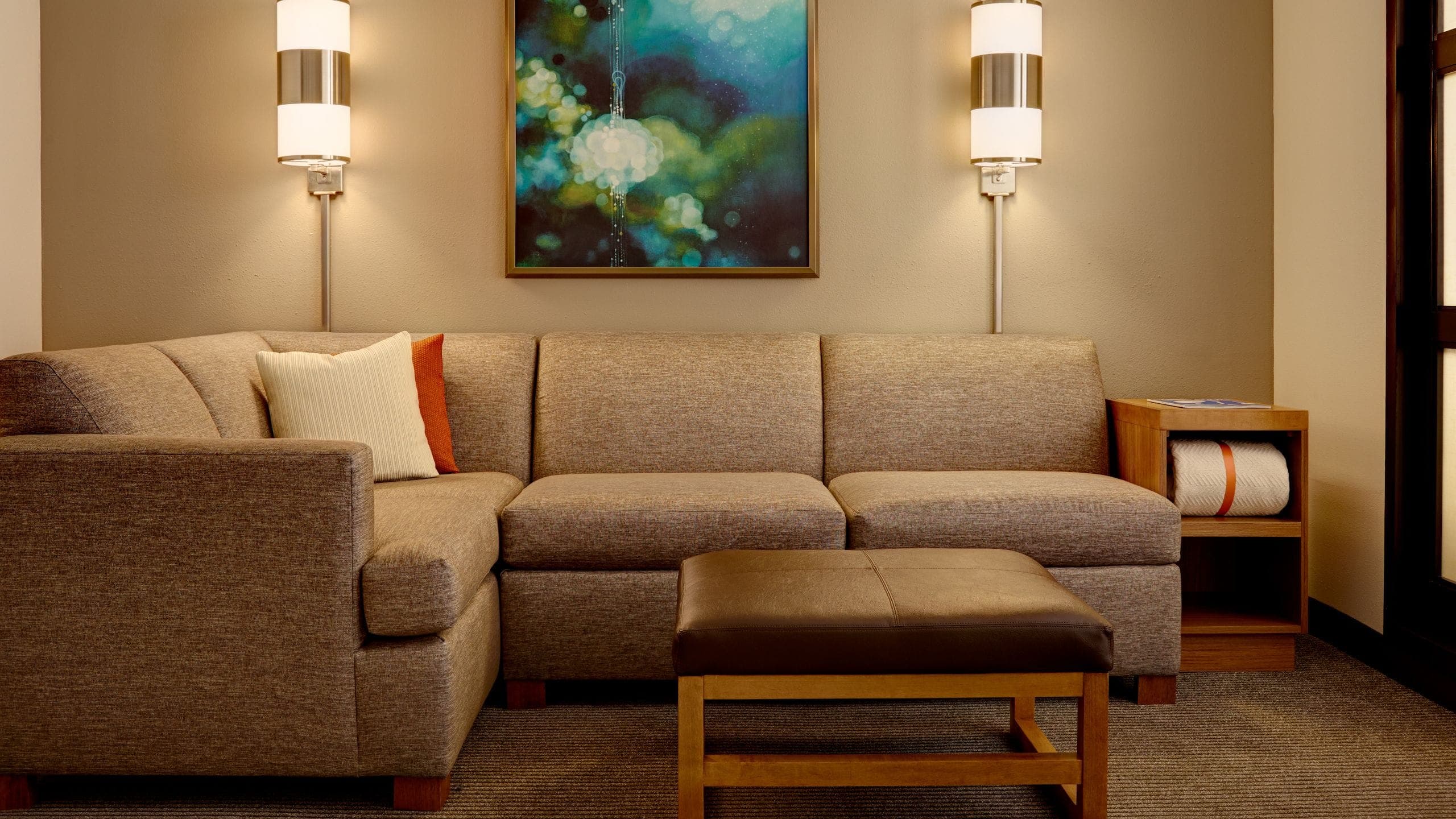 Two Double Beds (with sofa bed) - Image 2