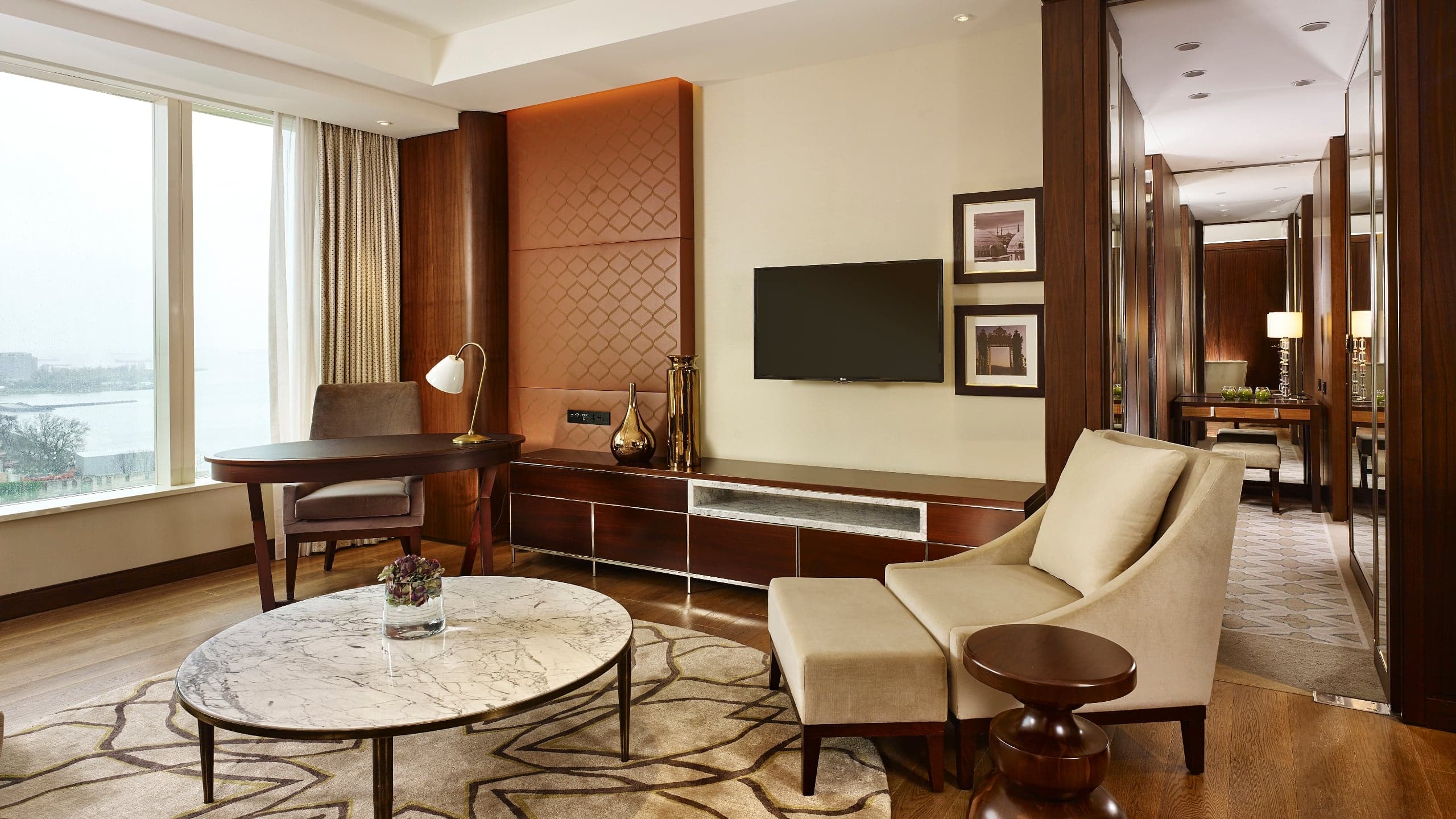 Regency Suite King - Image 2