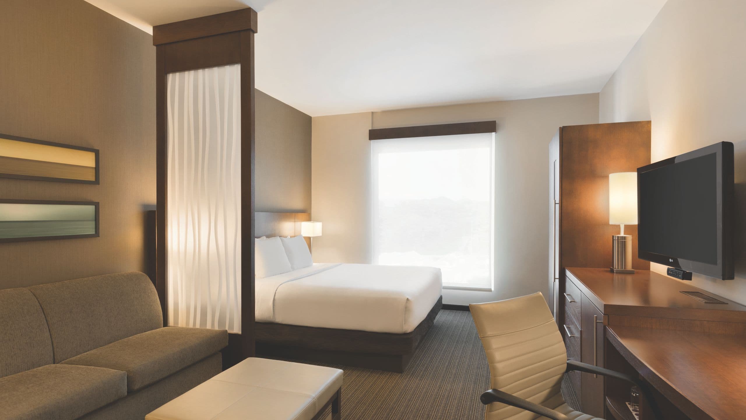 King Bed (with sofa bed) - Image 1