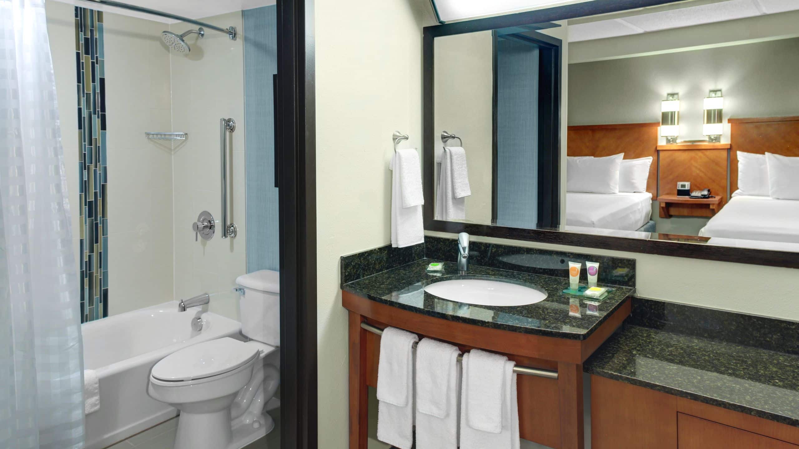 Two Double Beds (with sofa bed) - Image 3