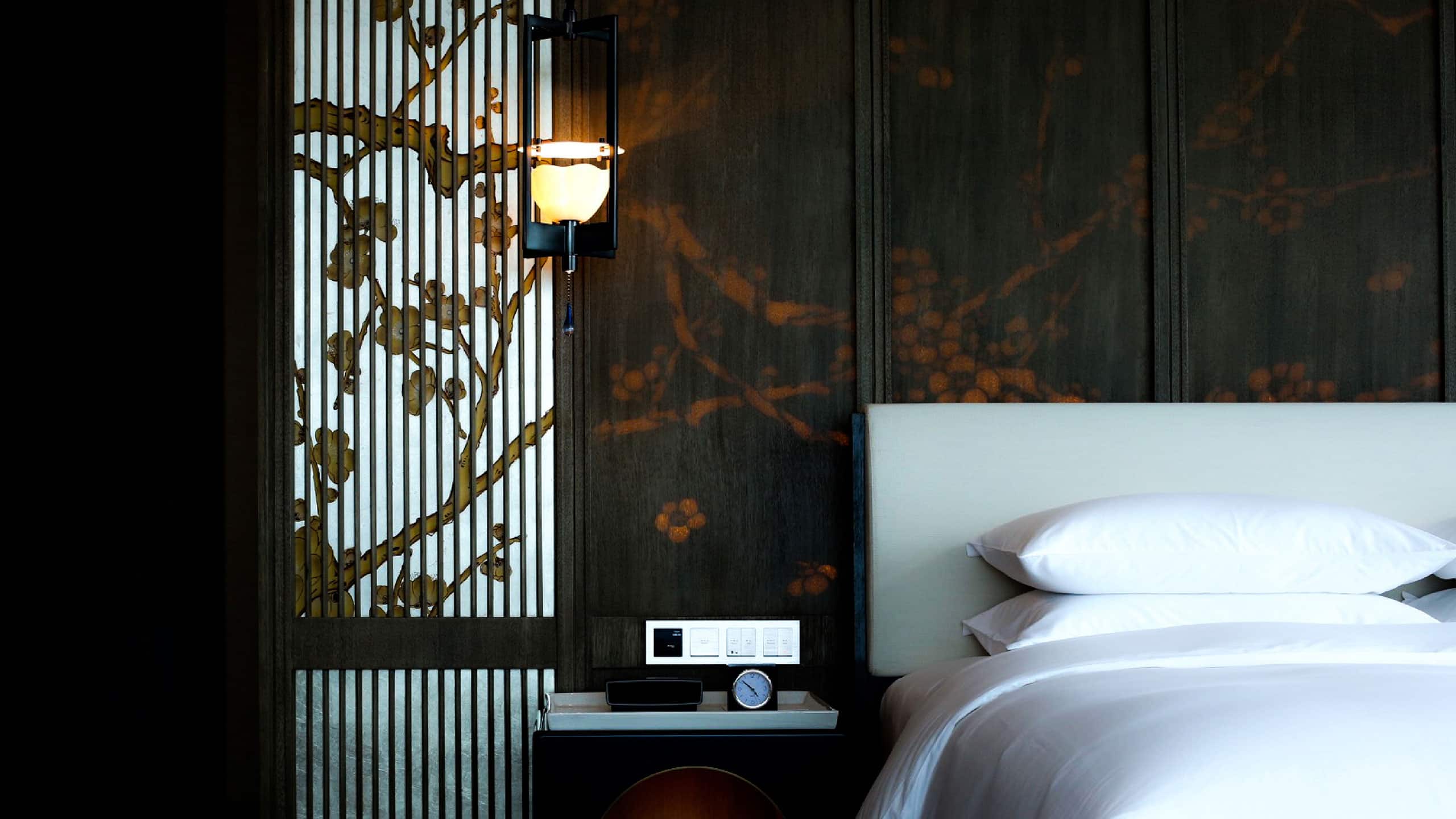 1 King Bed - Image 2