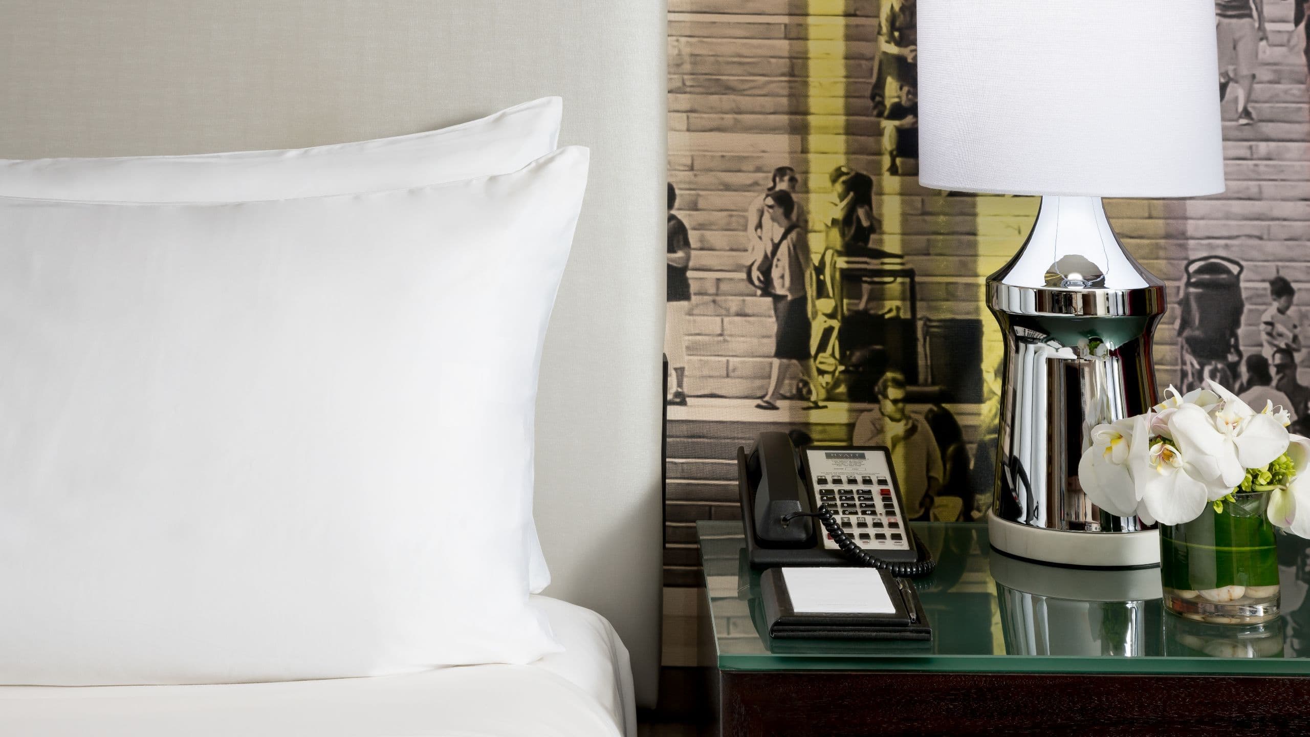 1 King Bed - Image 9