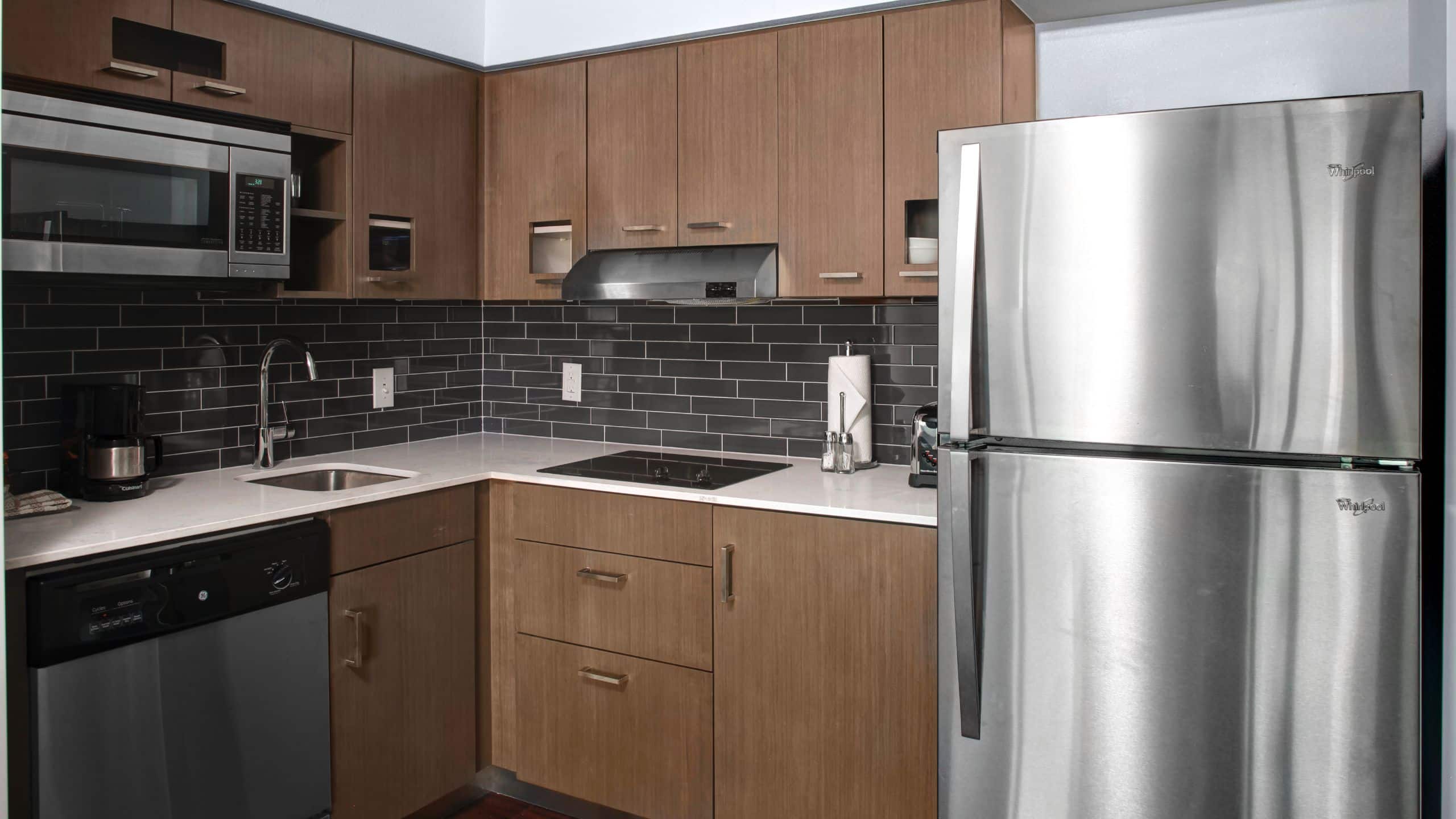 One Bedroom King Suite - Image 3