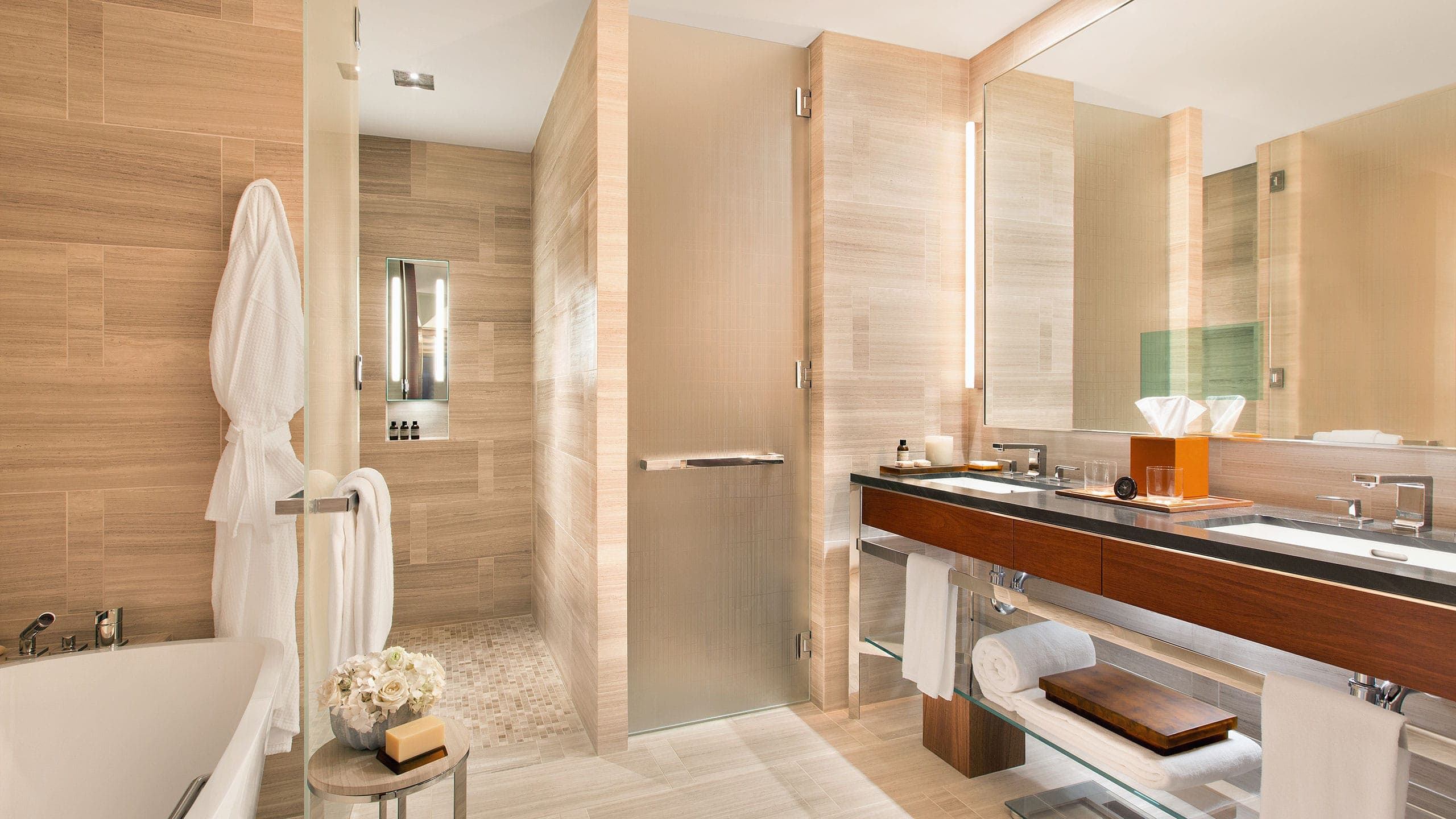 1 King Bed - Image 3