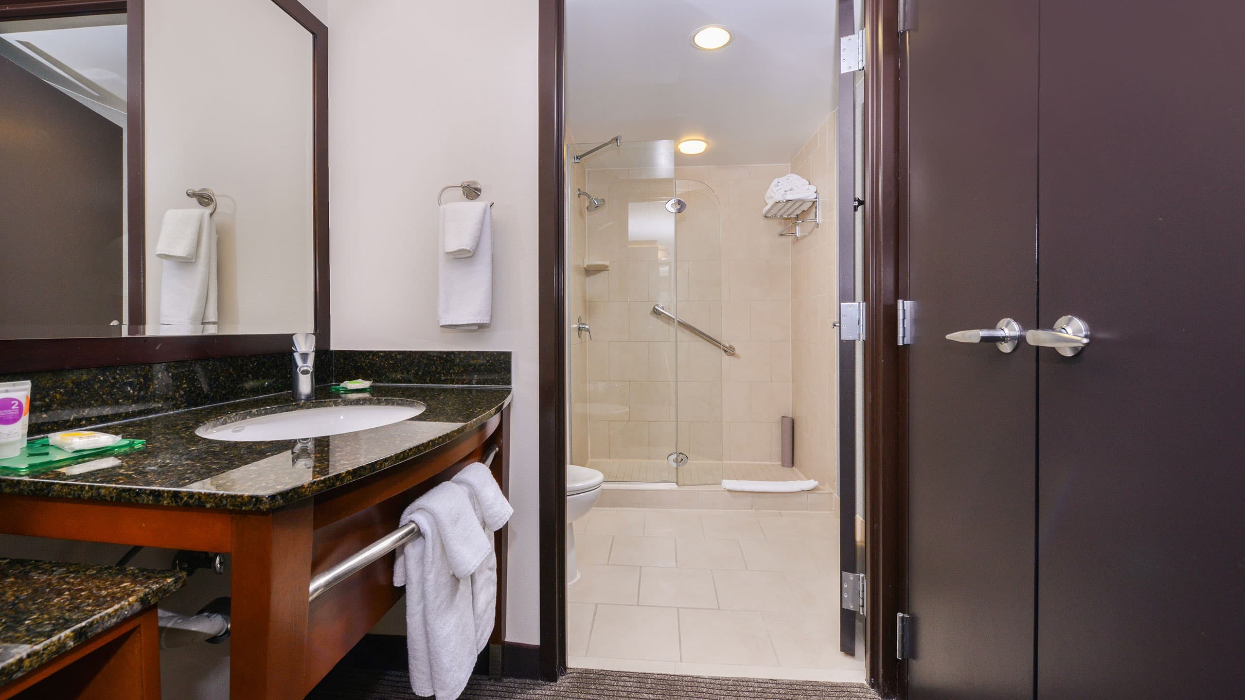 King Bed (with sofa bed) - Image 5