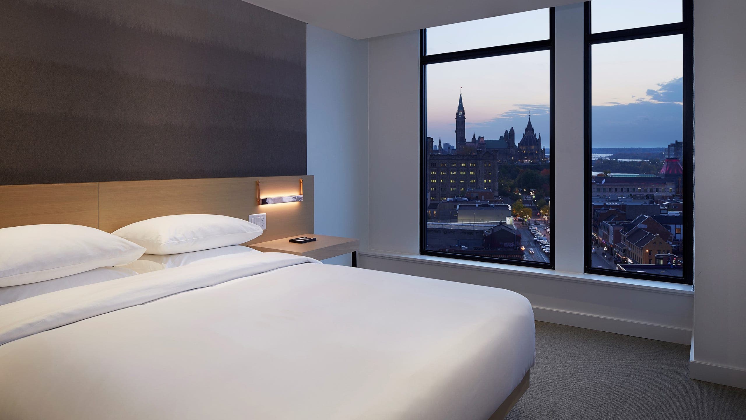 Andaz Suite - Image 1