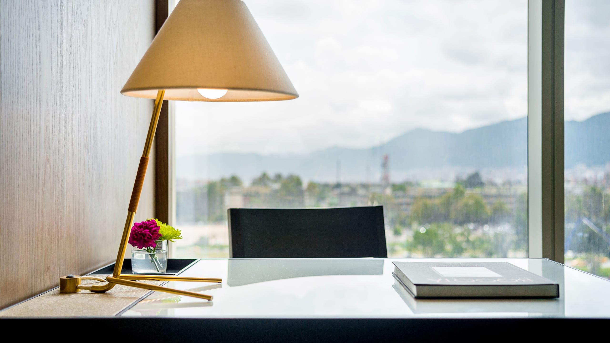 Accessible | King Bed / Roll-In Shower - Image 2