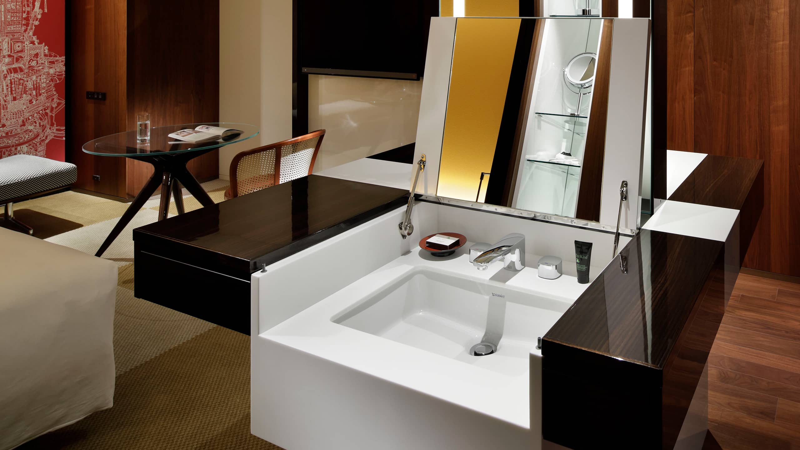 2 Twin Beds - Image 3