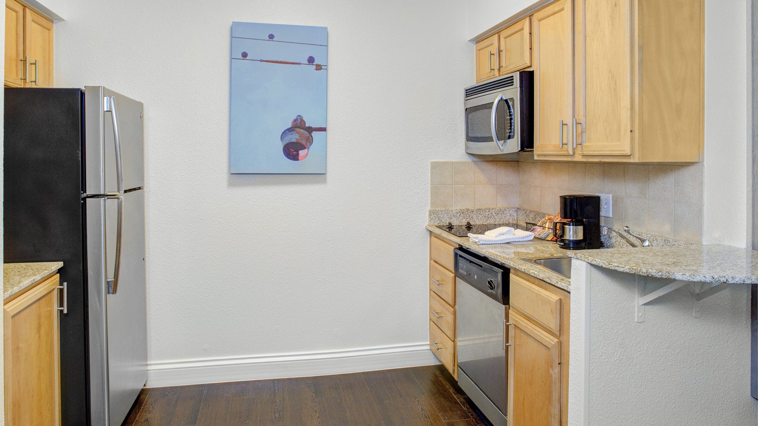 King Studio Suite - Image 2