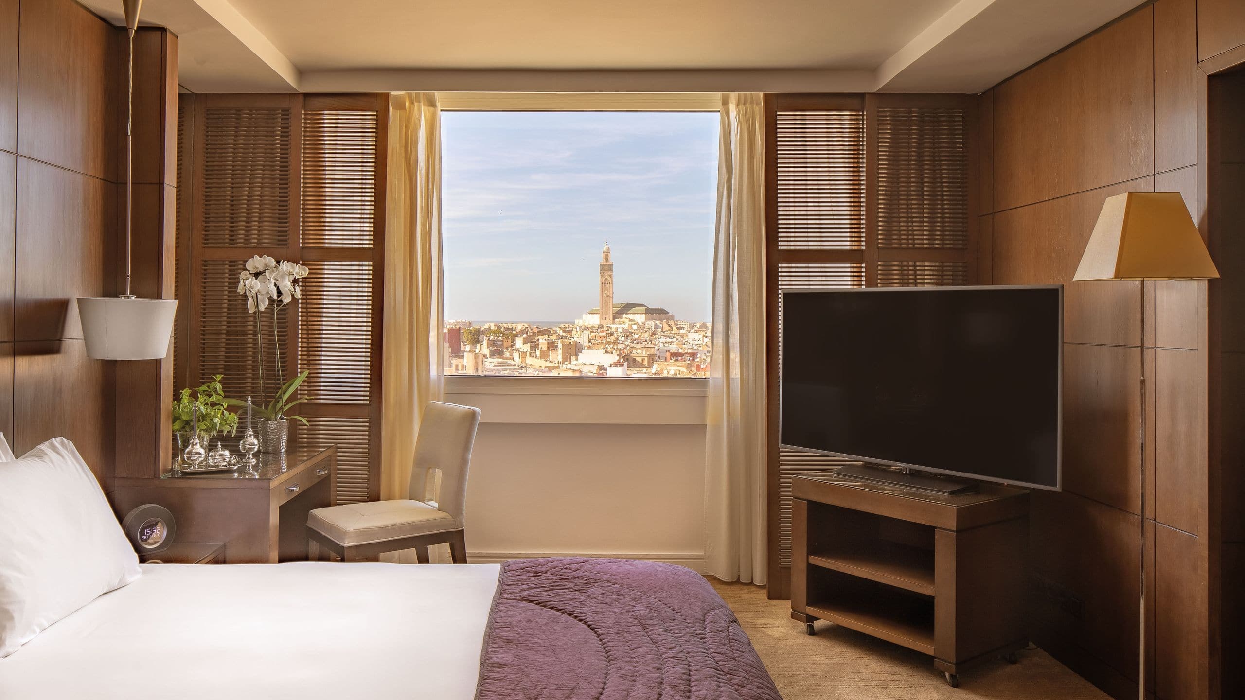 Executive Suite - Image 6