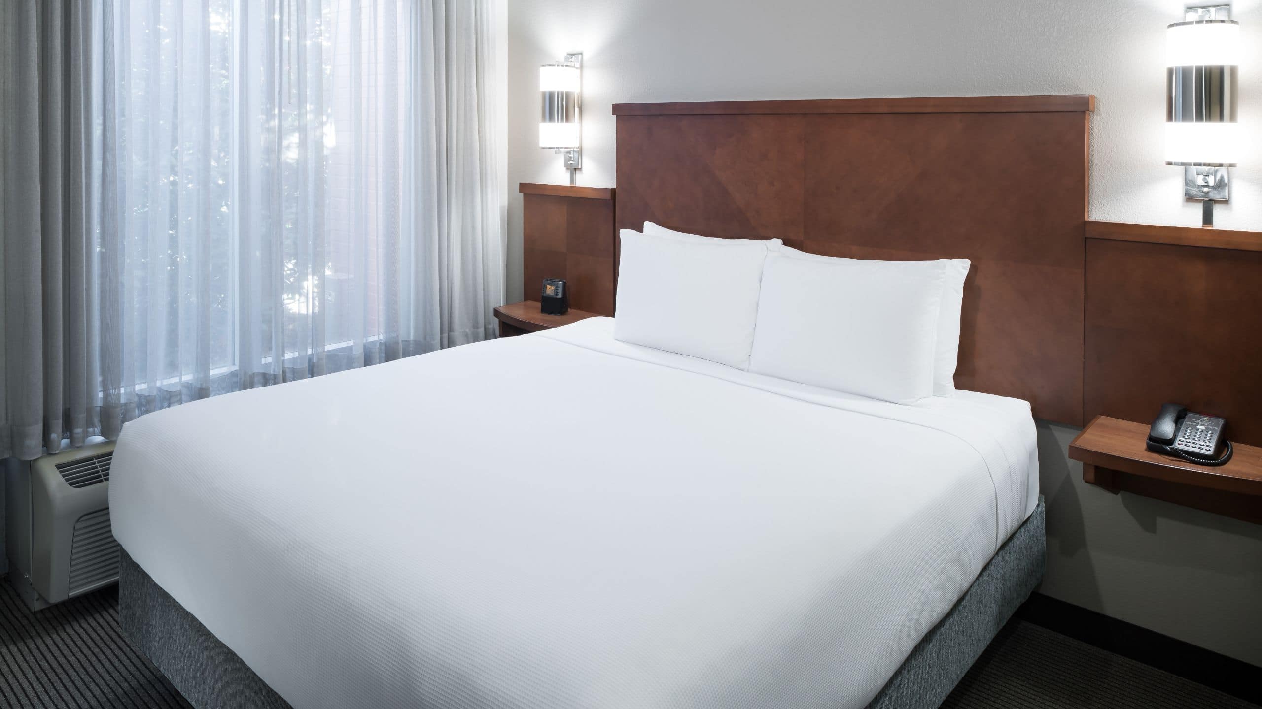 King Bed (with sofa bed) - Image 1