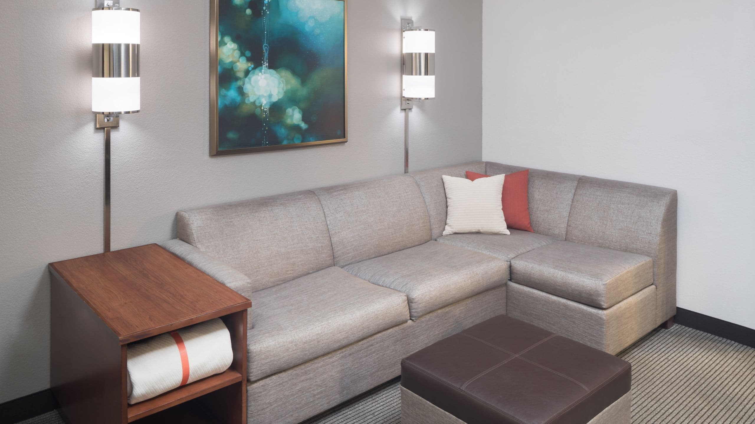 King Bed (with sofa bed) - Image 3