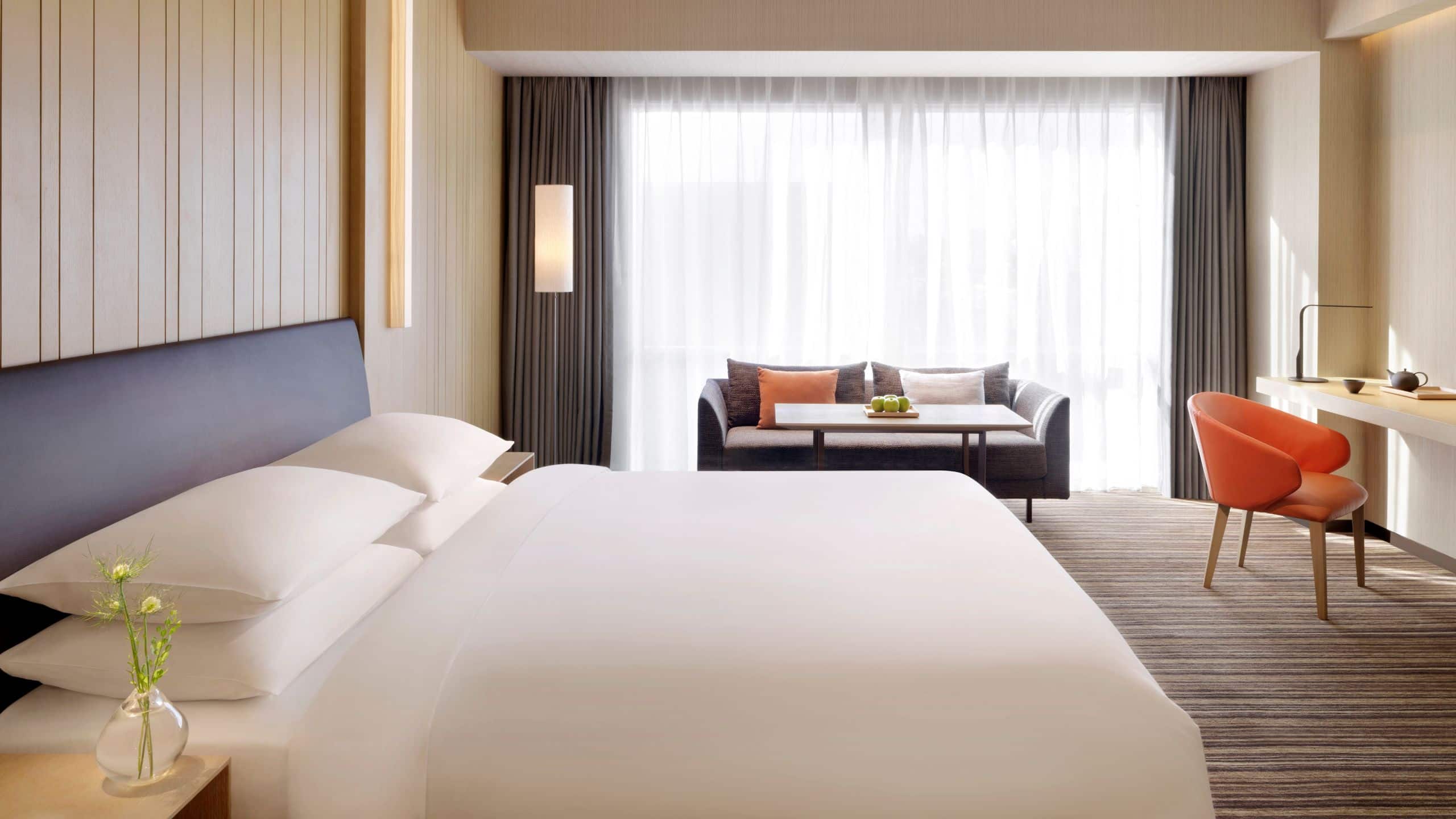 1 King Bed - Image 1