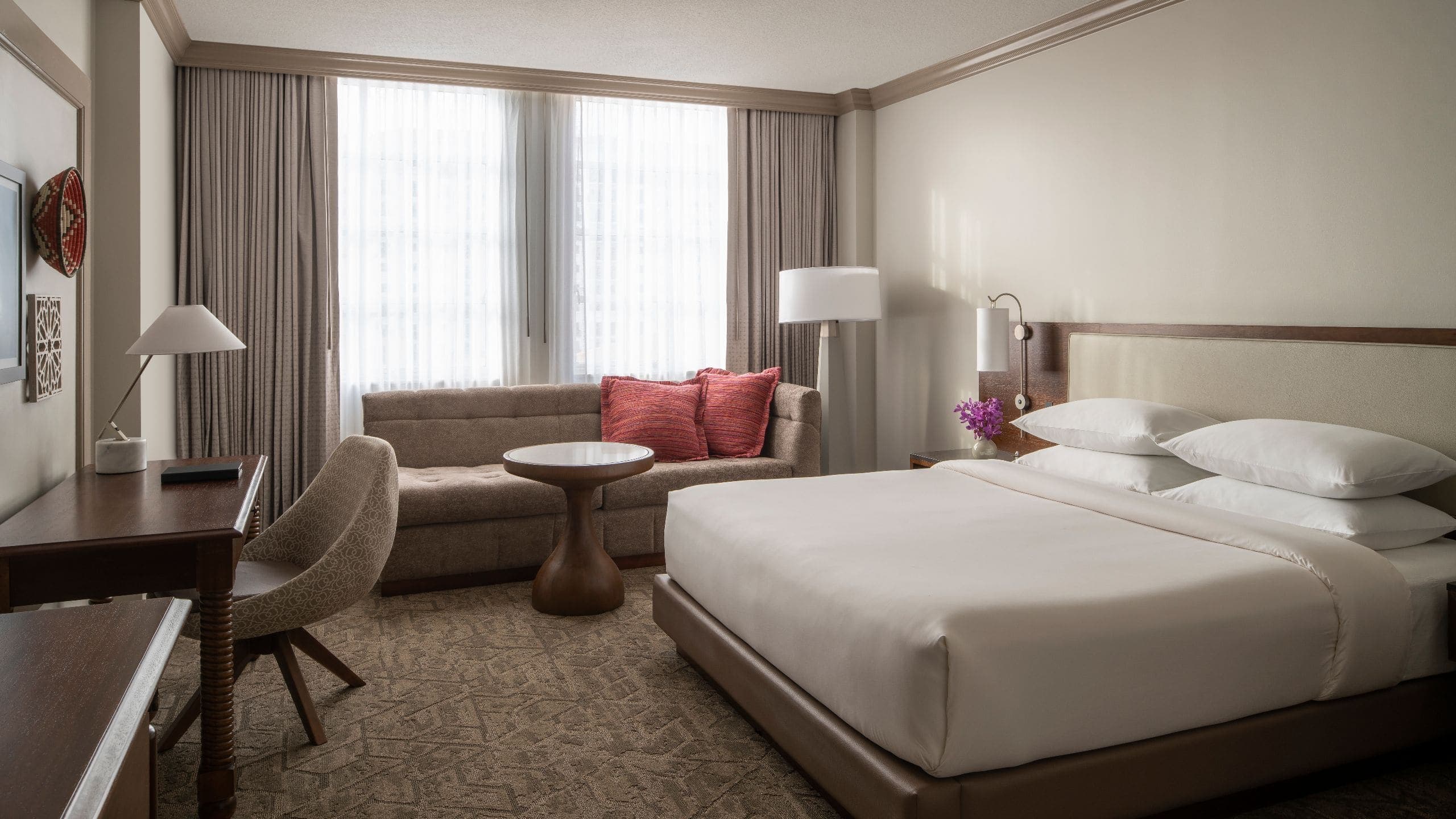 1 King Accessible Tub - Image 5