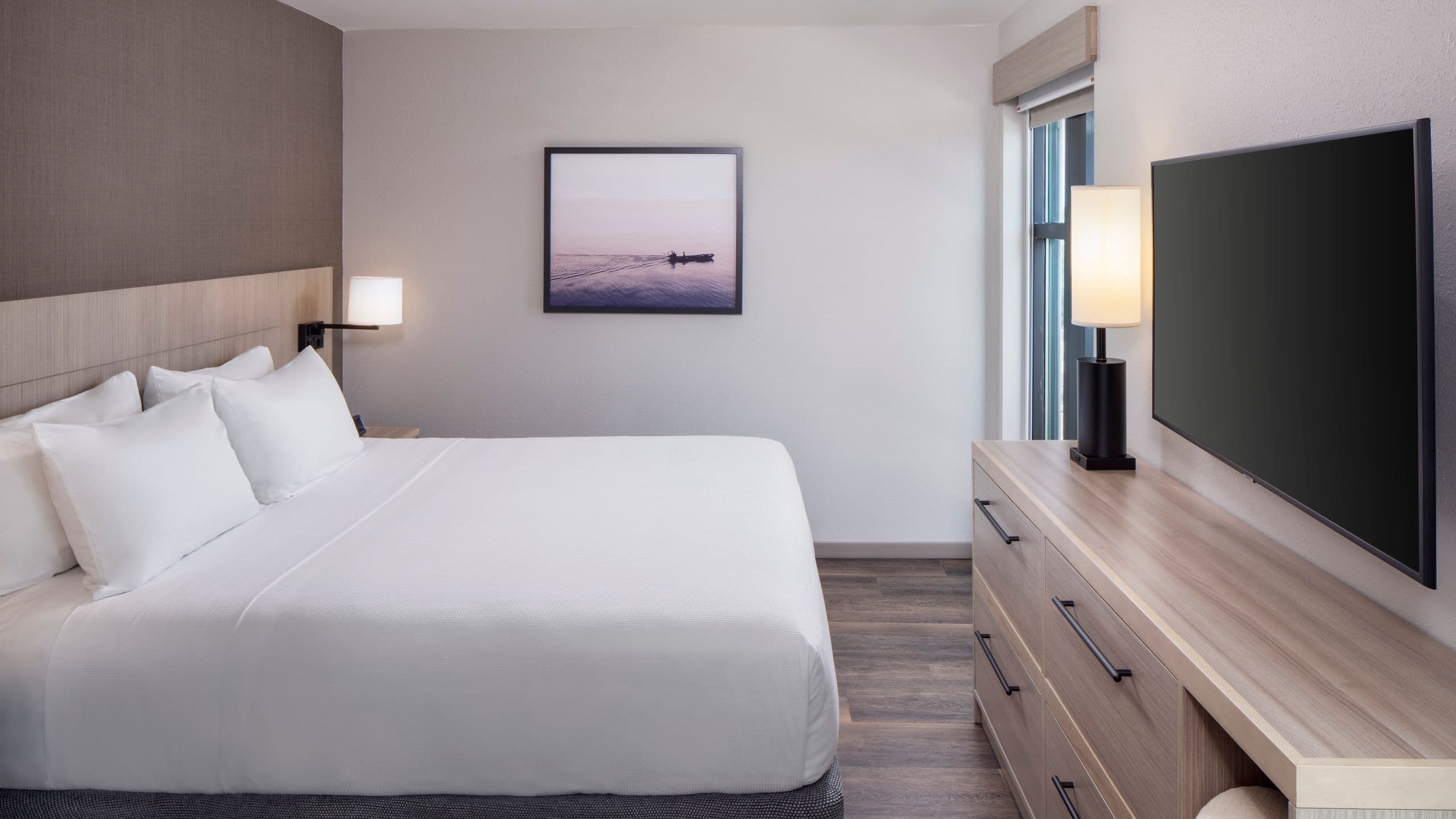 King Bed (plus sofa bed) - Image 1