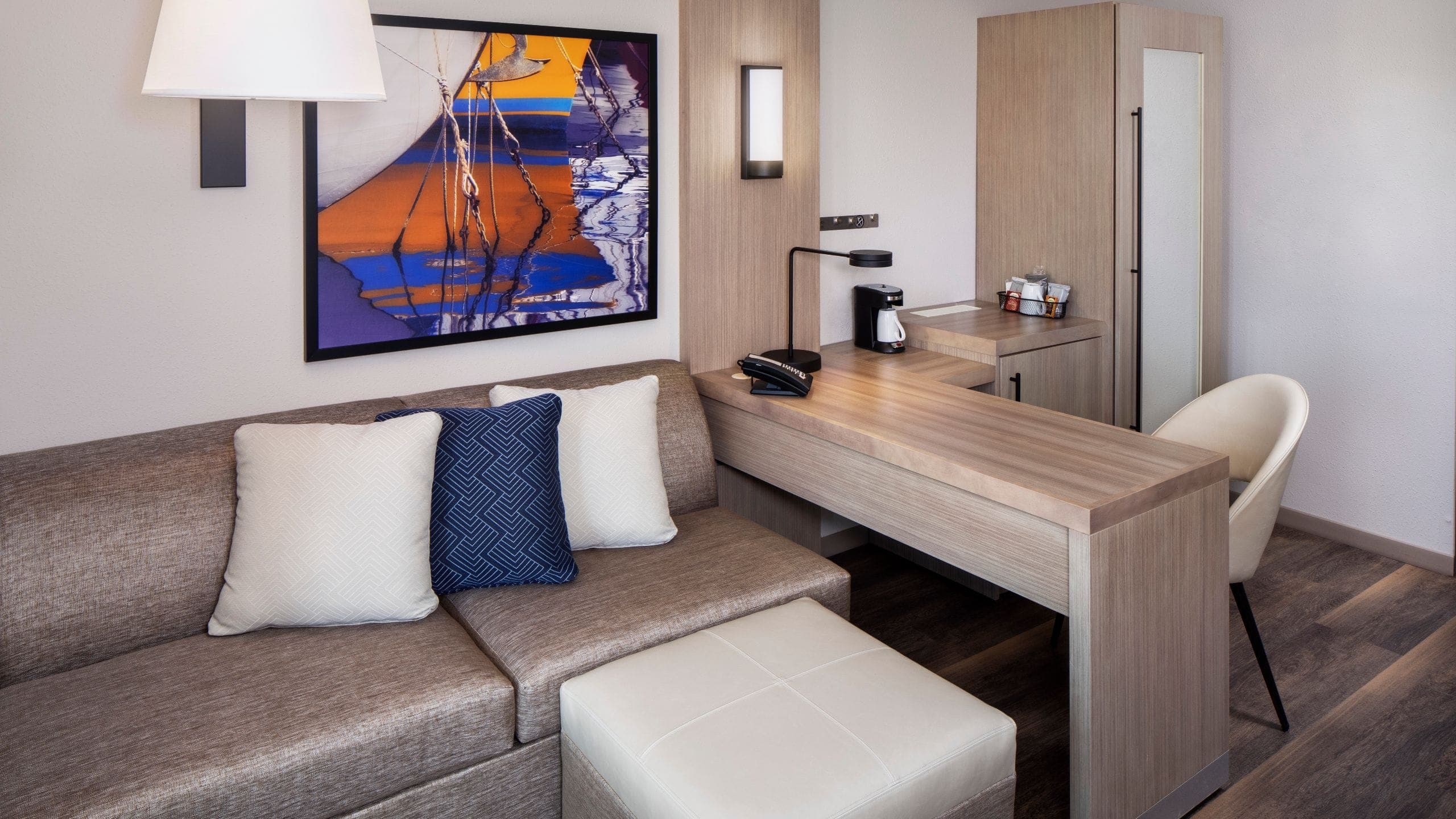 King Bed (plus sofa bed) - Image 2