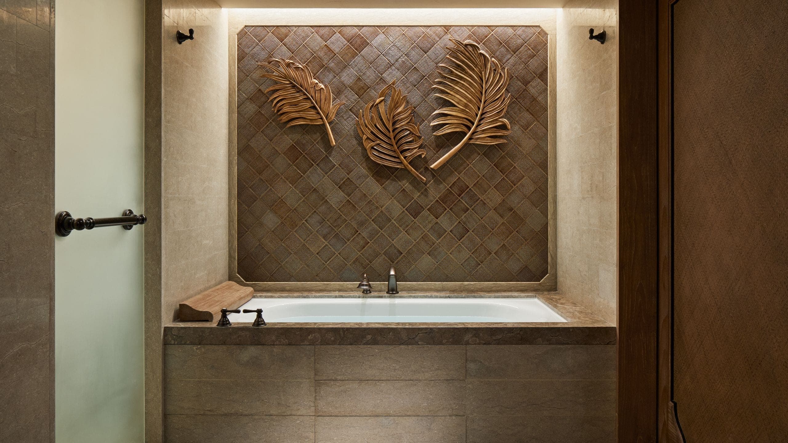 Family Suite with 1 King Bed - Image 5