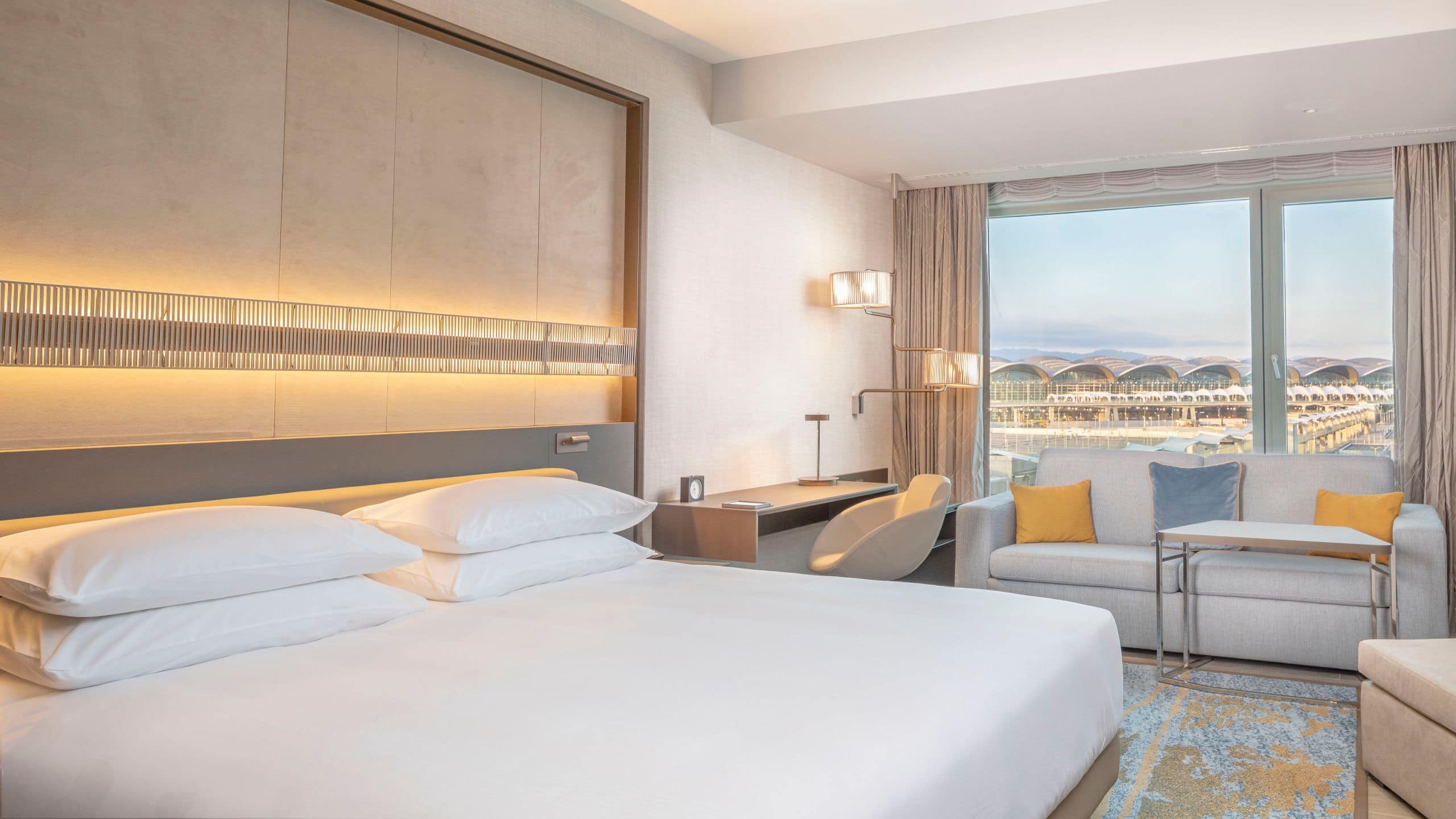 1 King Bed - Image 1