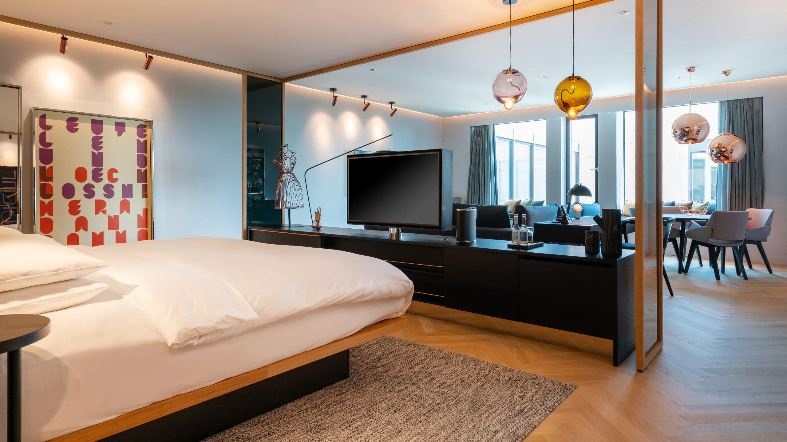 Andaz Art Suite - Image 1