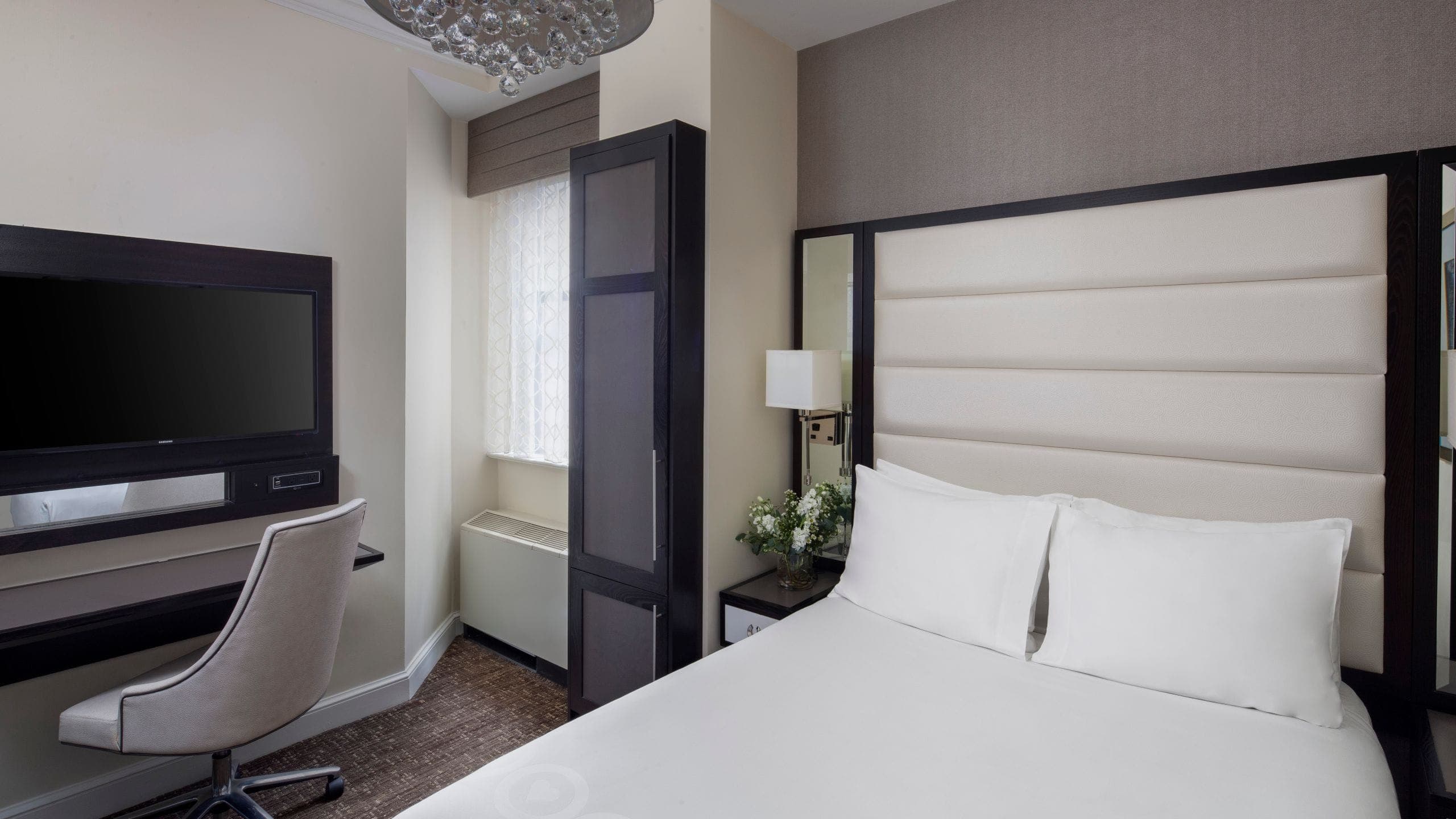 1 Double Bed - Image 1