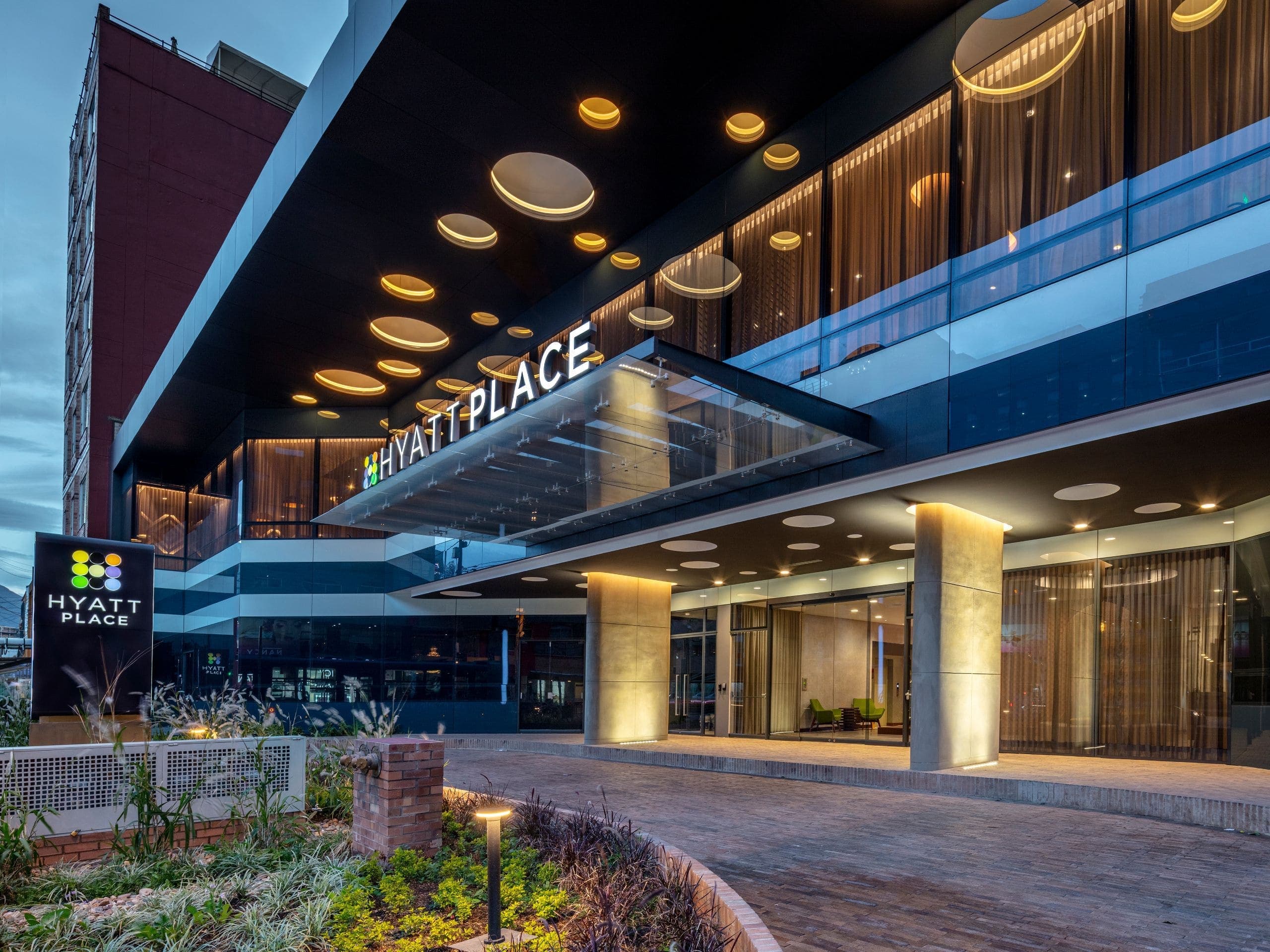 Hyatt Place Bogota / Convention Center