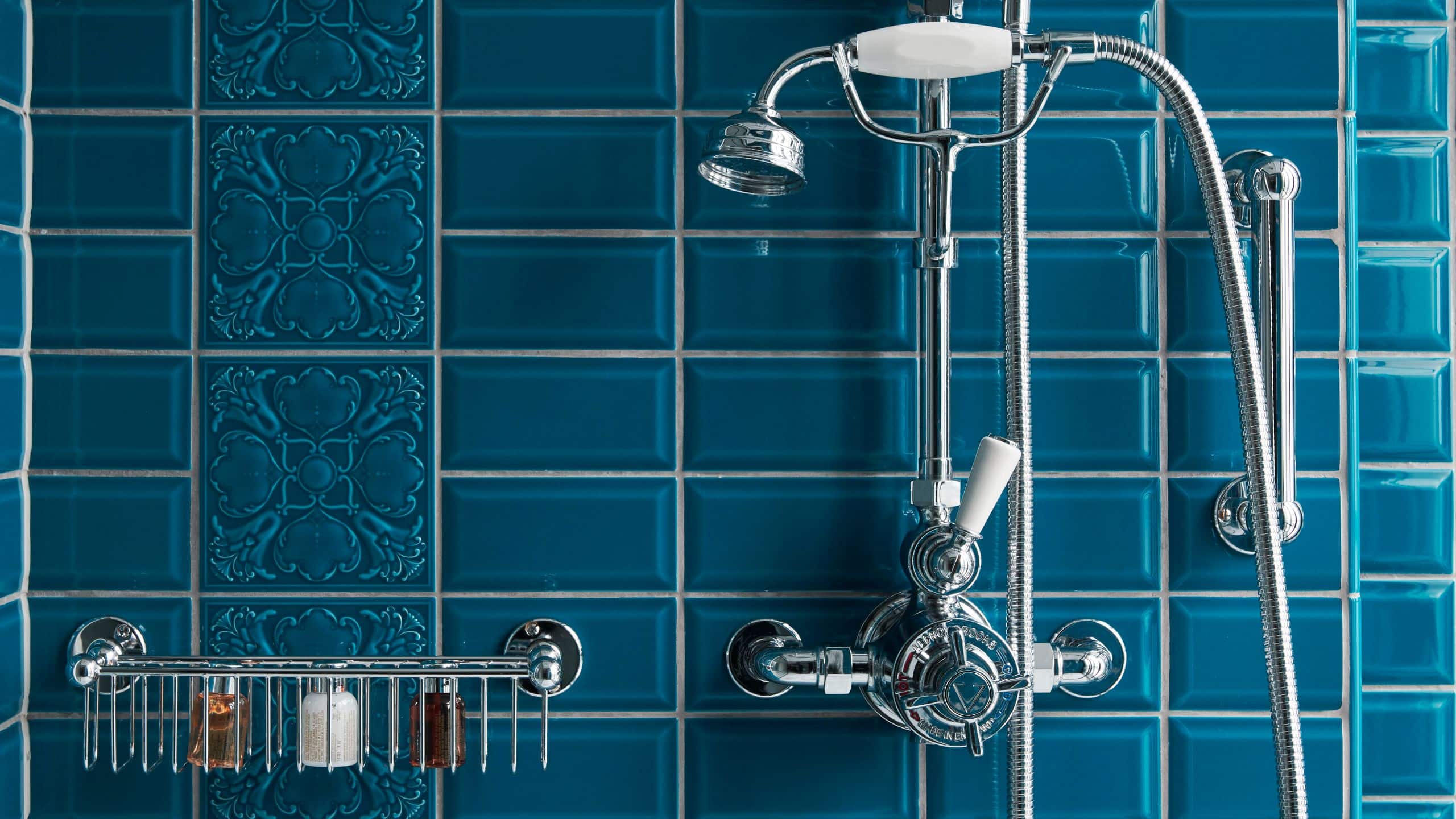 2 Twin Beds - Image 6