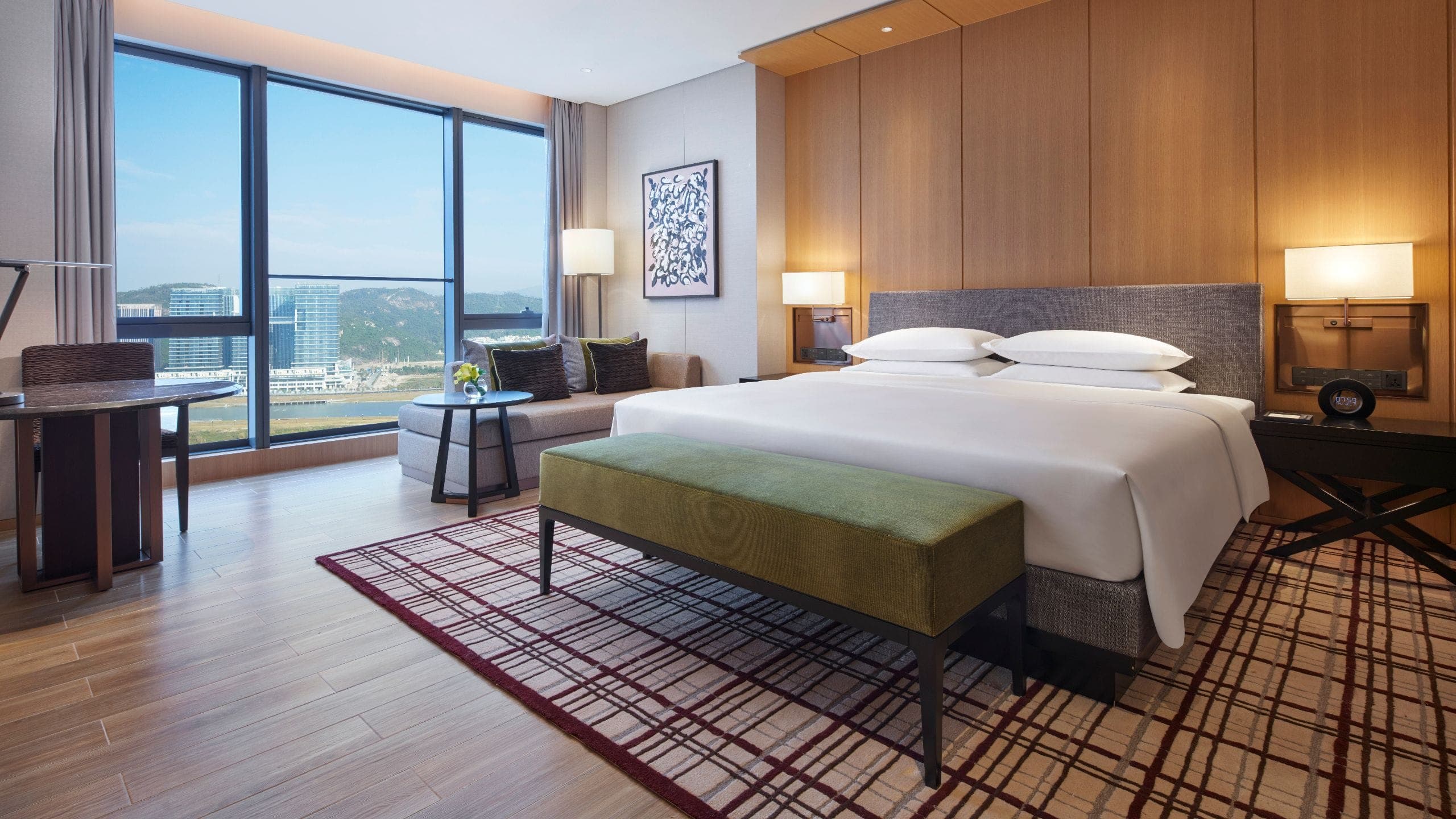 Regency Suite With 1 King Bed - Image 1