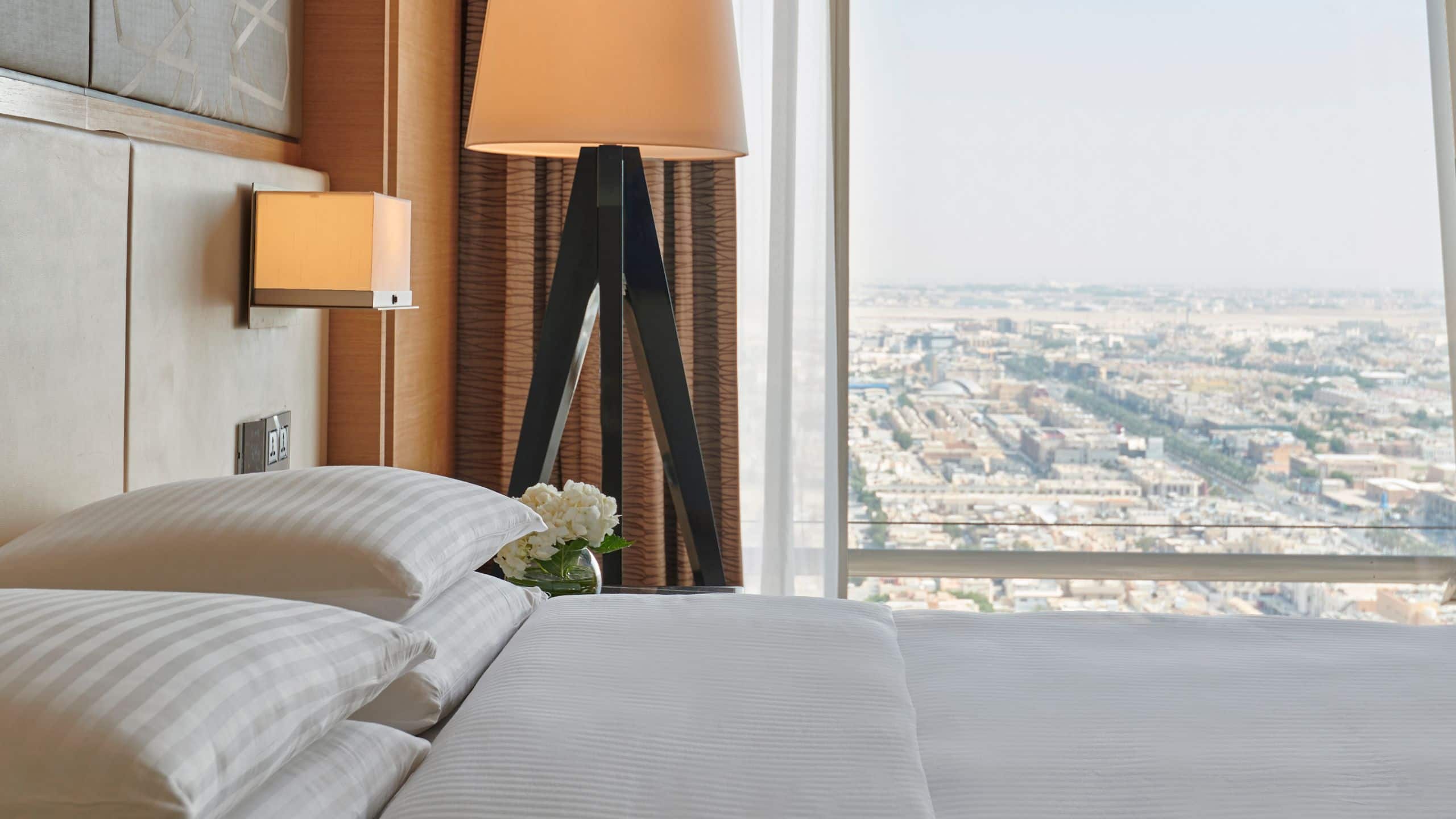 1 King Bed - Image 4