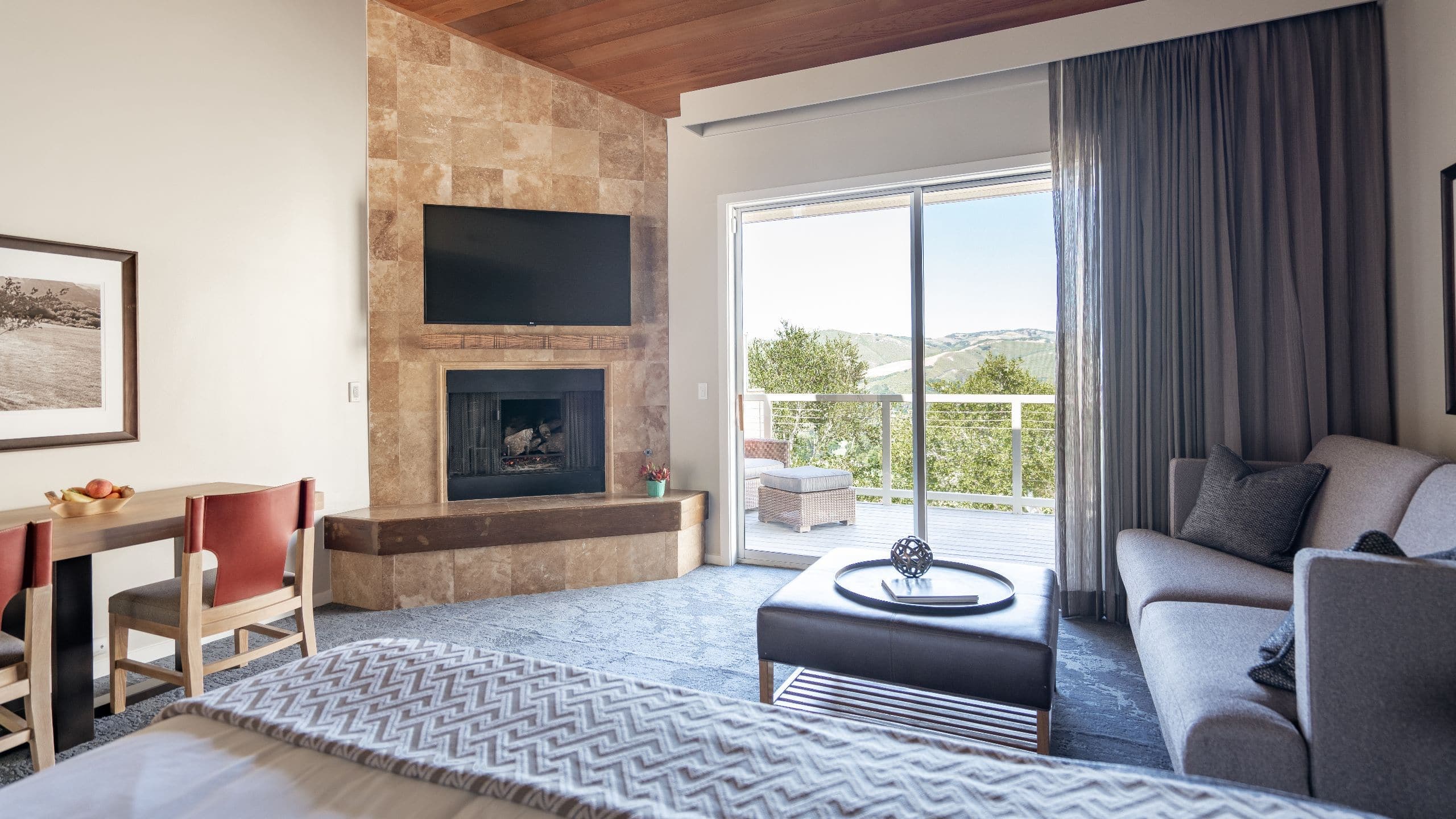 Santa Lucia with King Bed Accessible Shower - Image 1