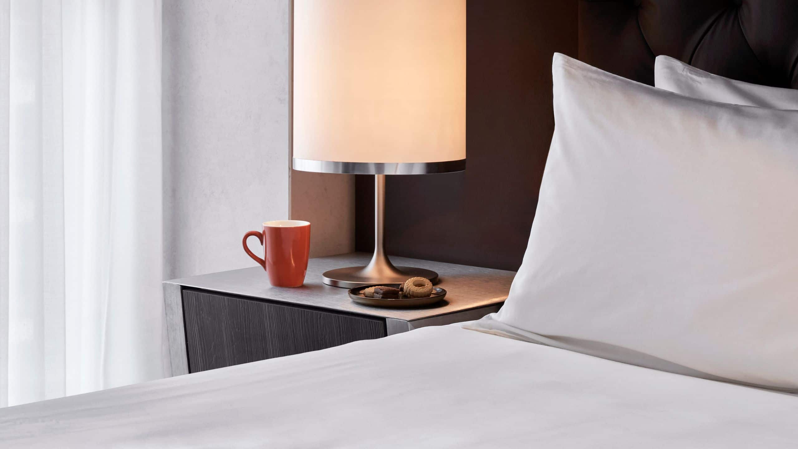 Deluxe Suite - Image 5