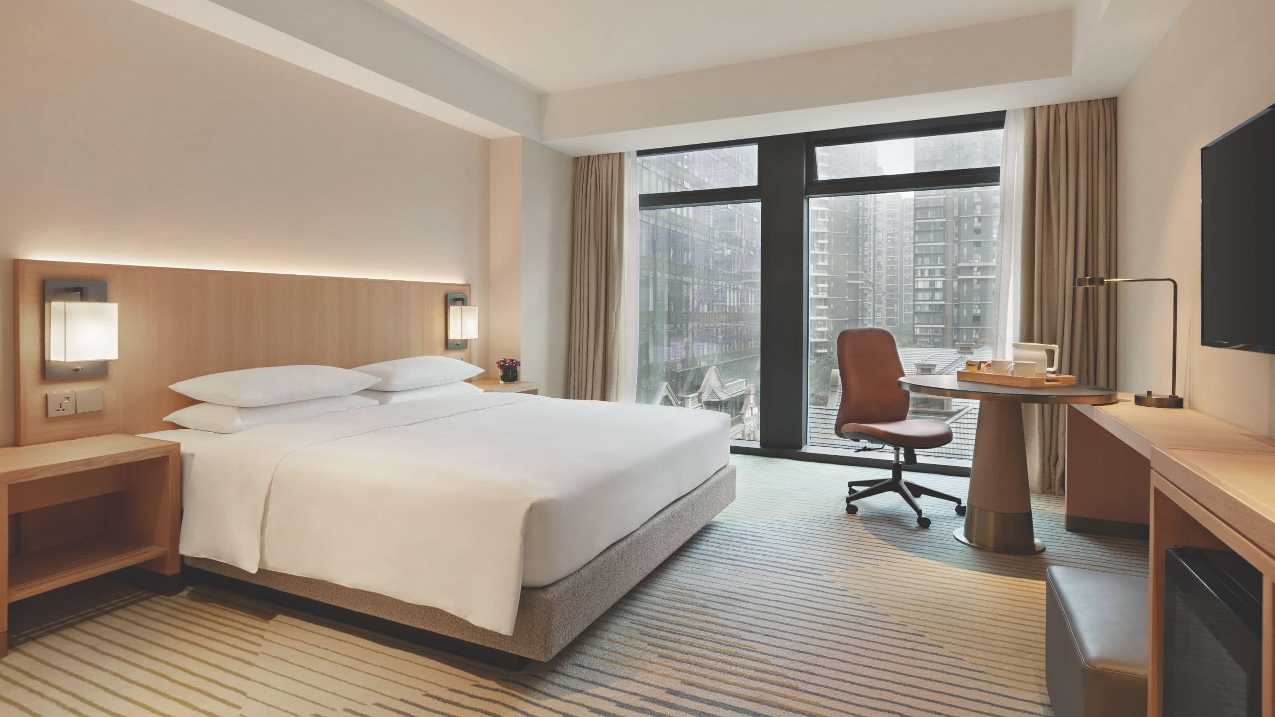 King Bed—with sofa bed - Image 2