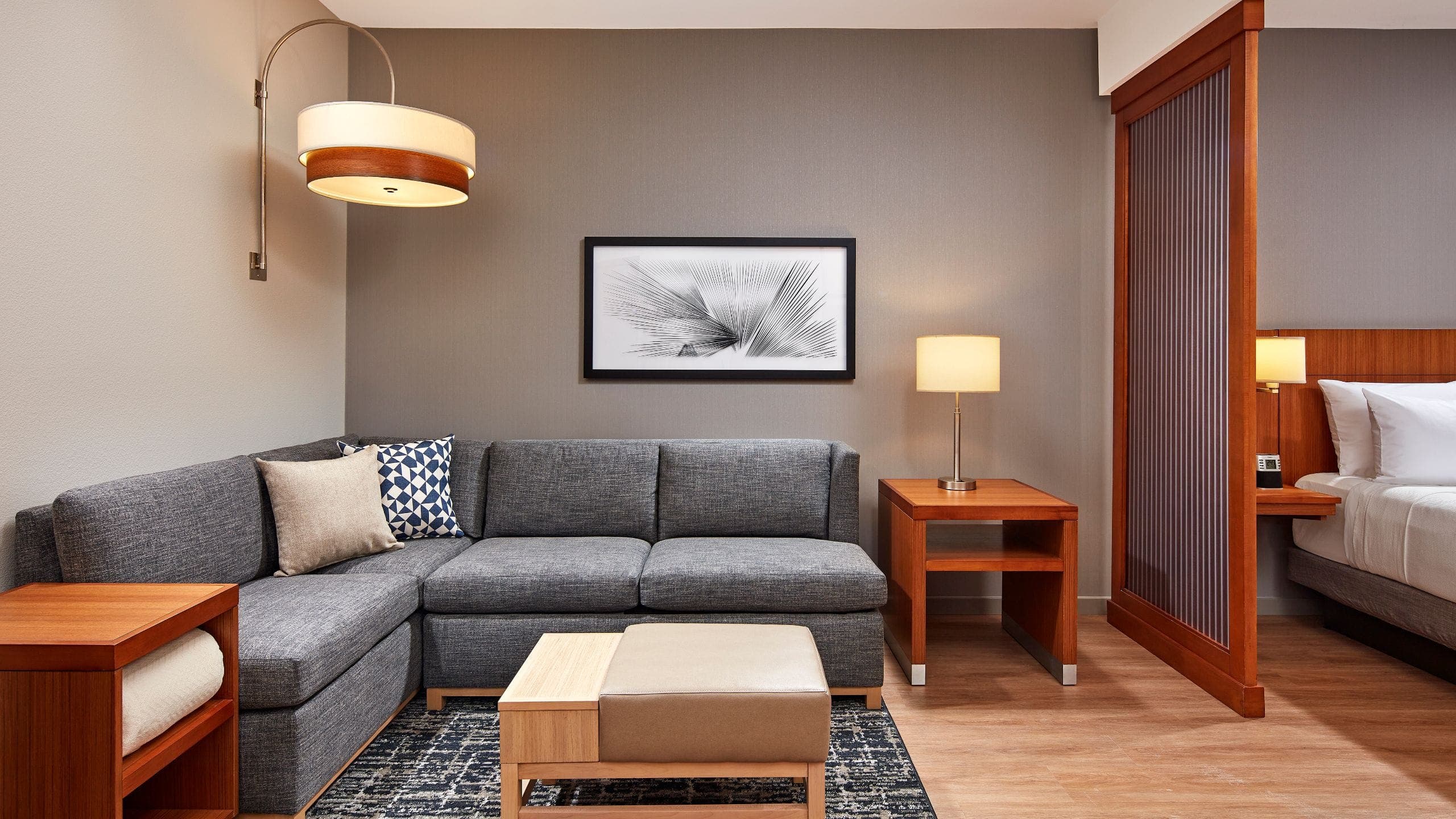 King Bed (with sofa bed) - Image 2