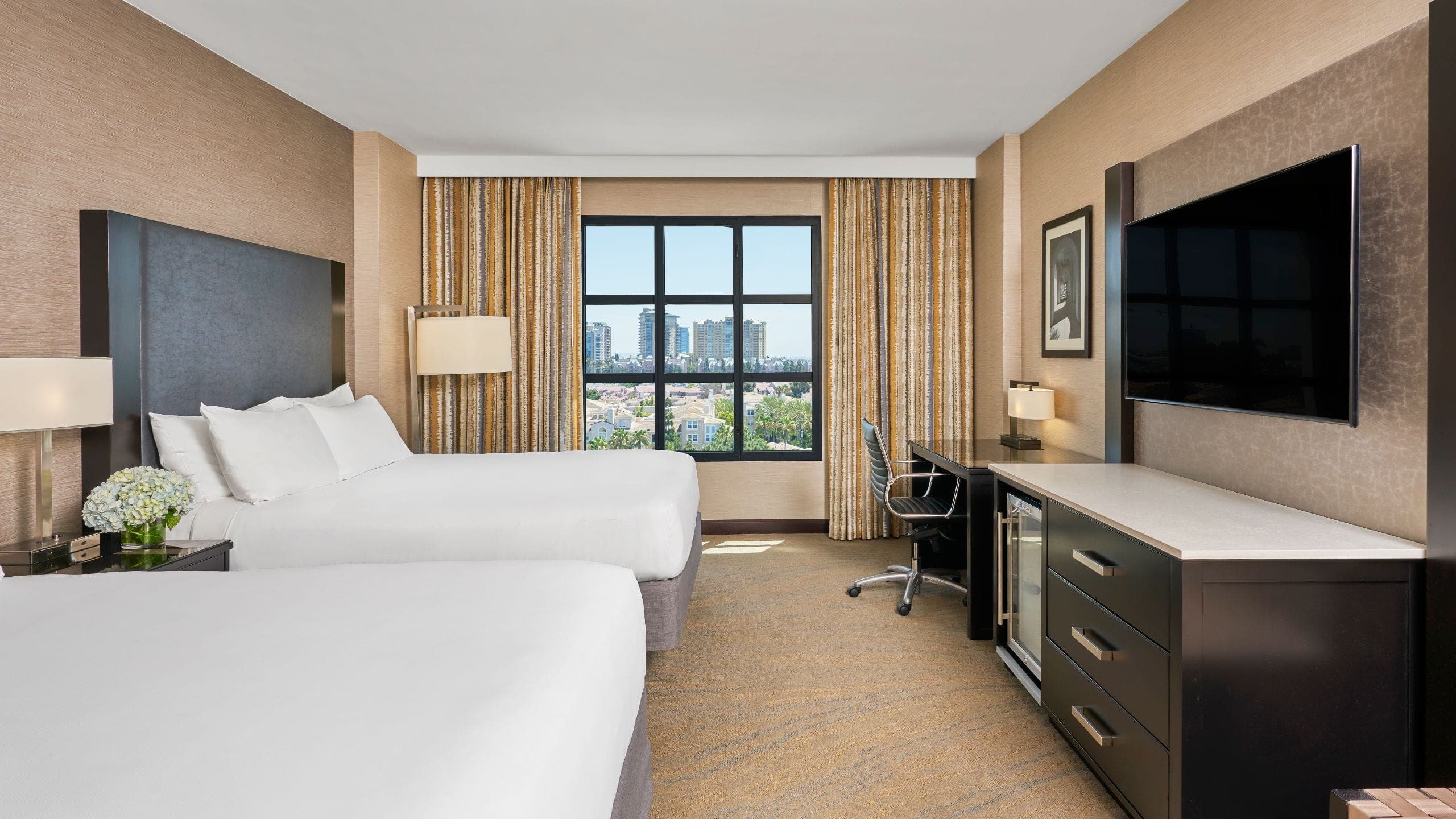 Accesible Queen Tub - Image 2