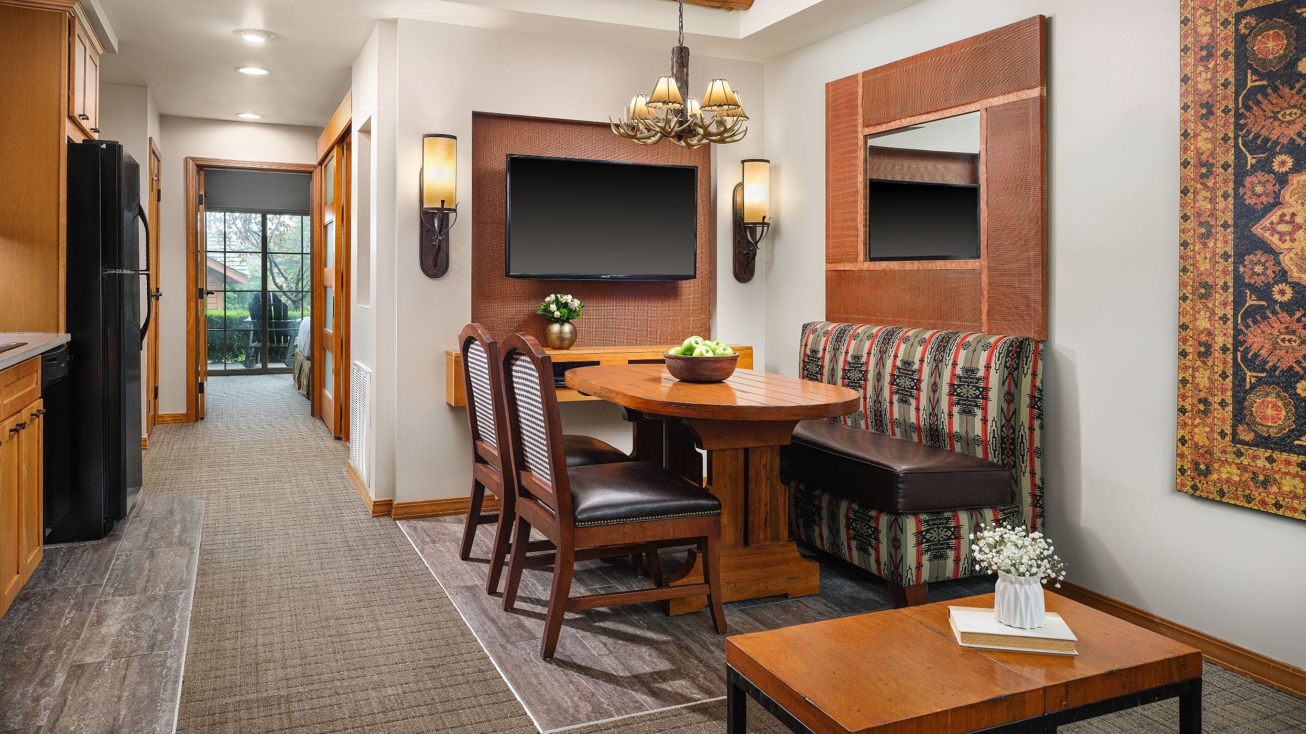 Small One Bedroom Villa - Image 3