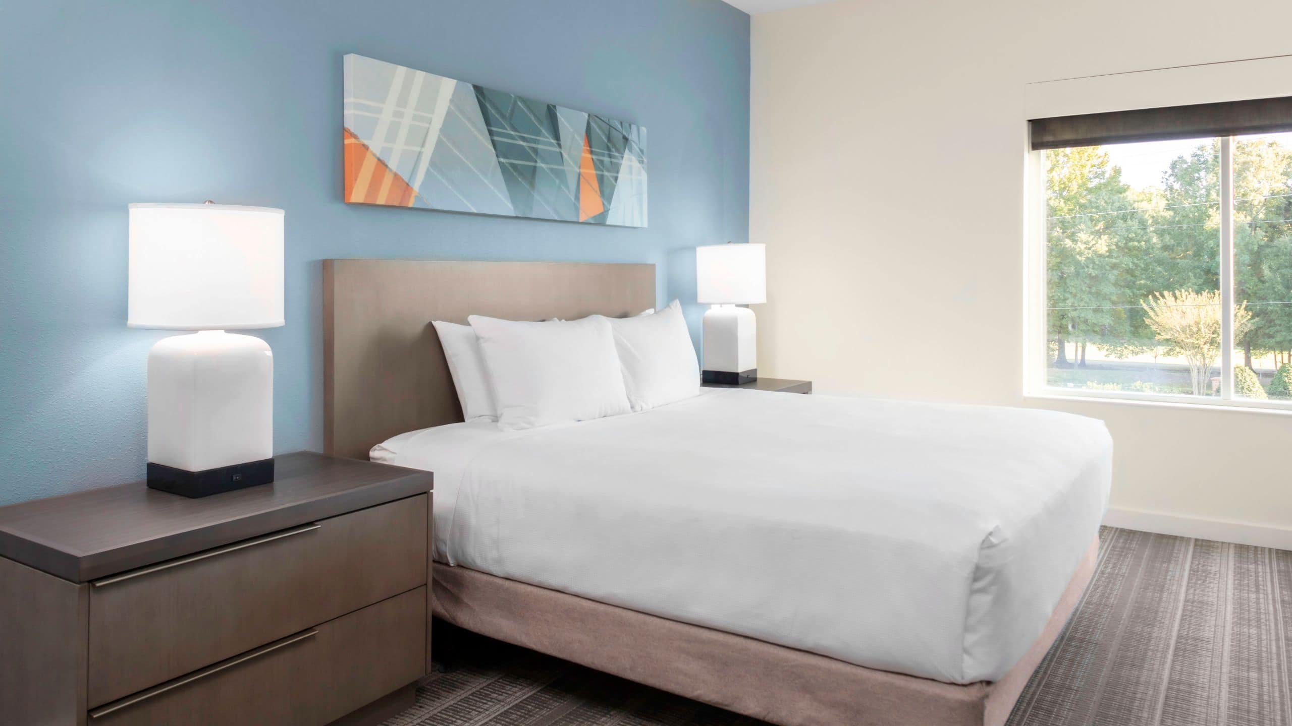 One Bedroom Kitchen Suite | King Bed (Plus Sofa Bed) - Image 1