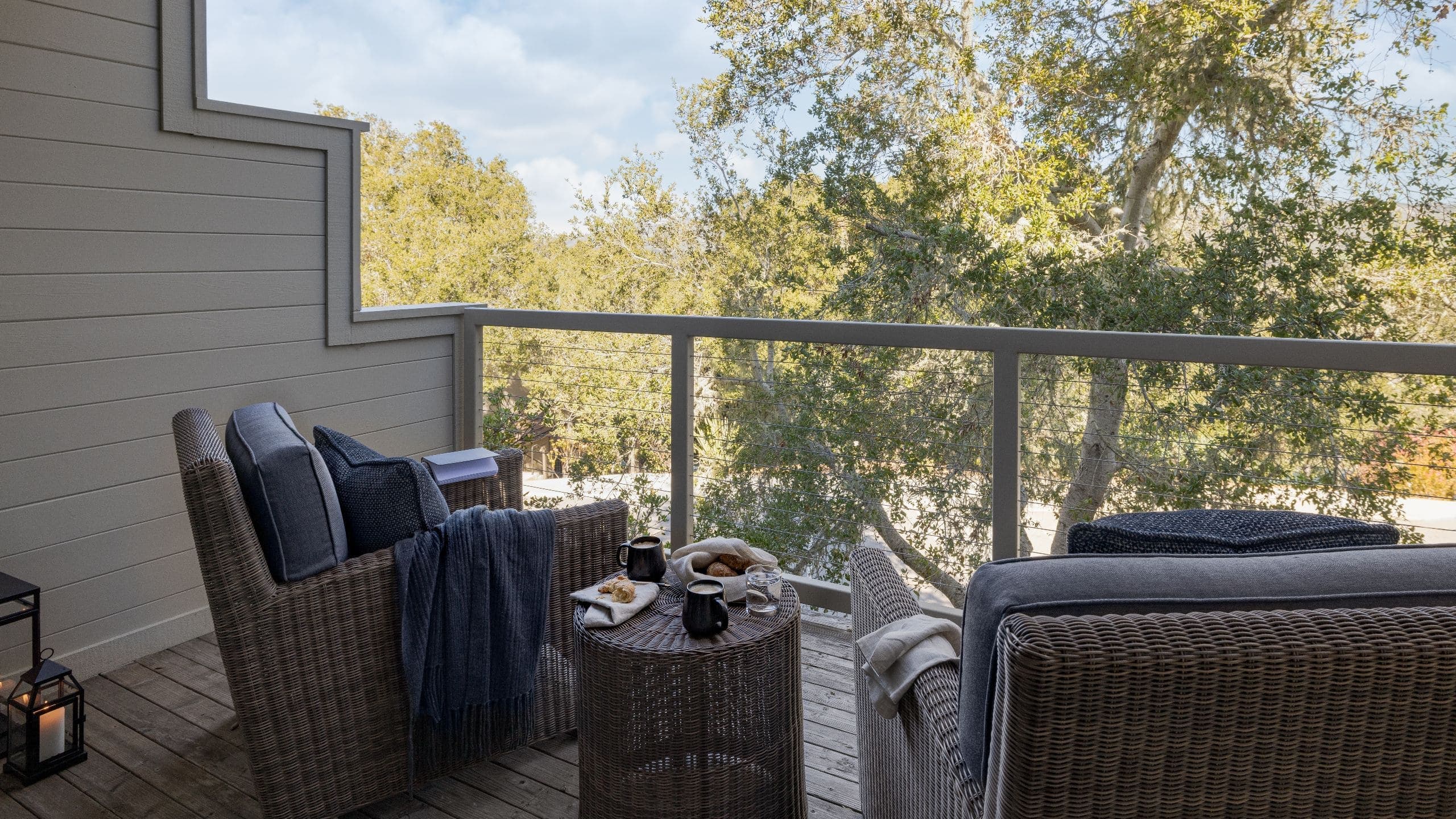 Santa Lucia with King Bed Accessible Shower - Image 4