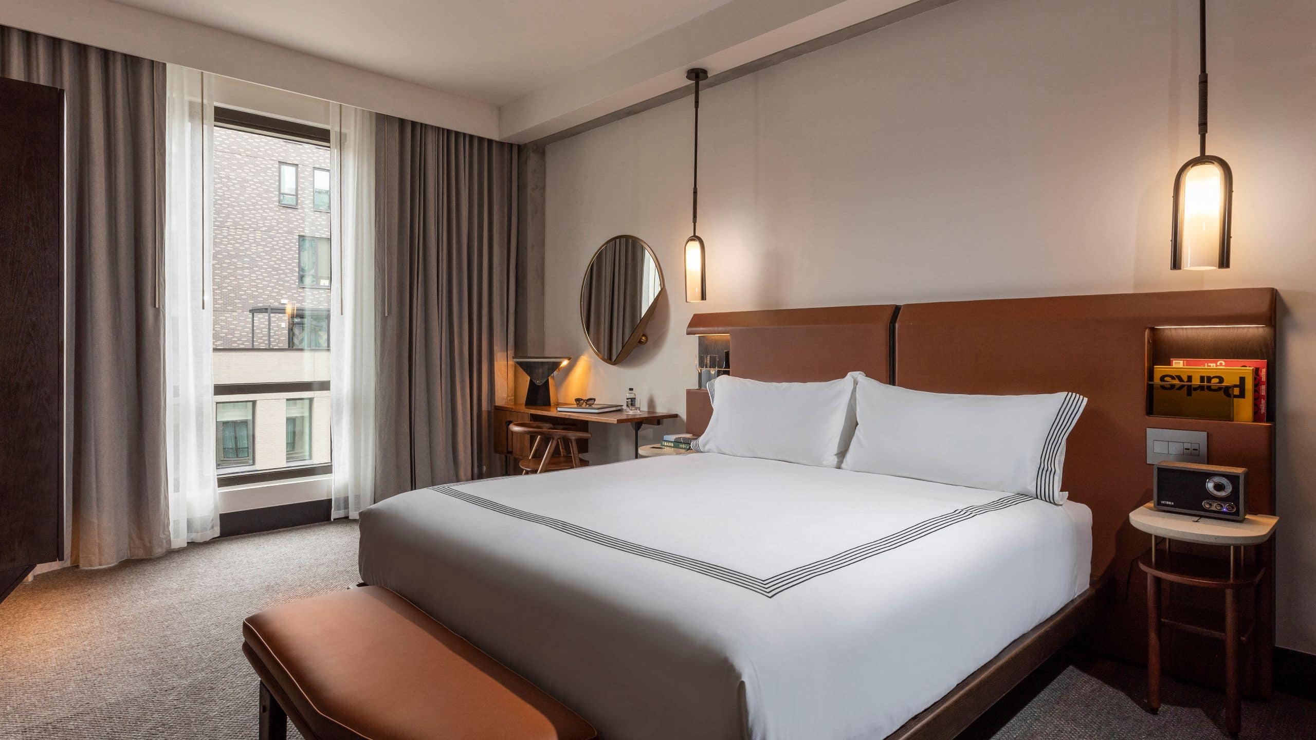 Executive Suite - Image 2