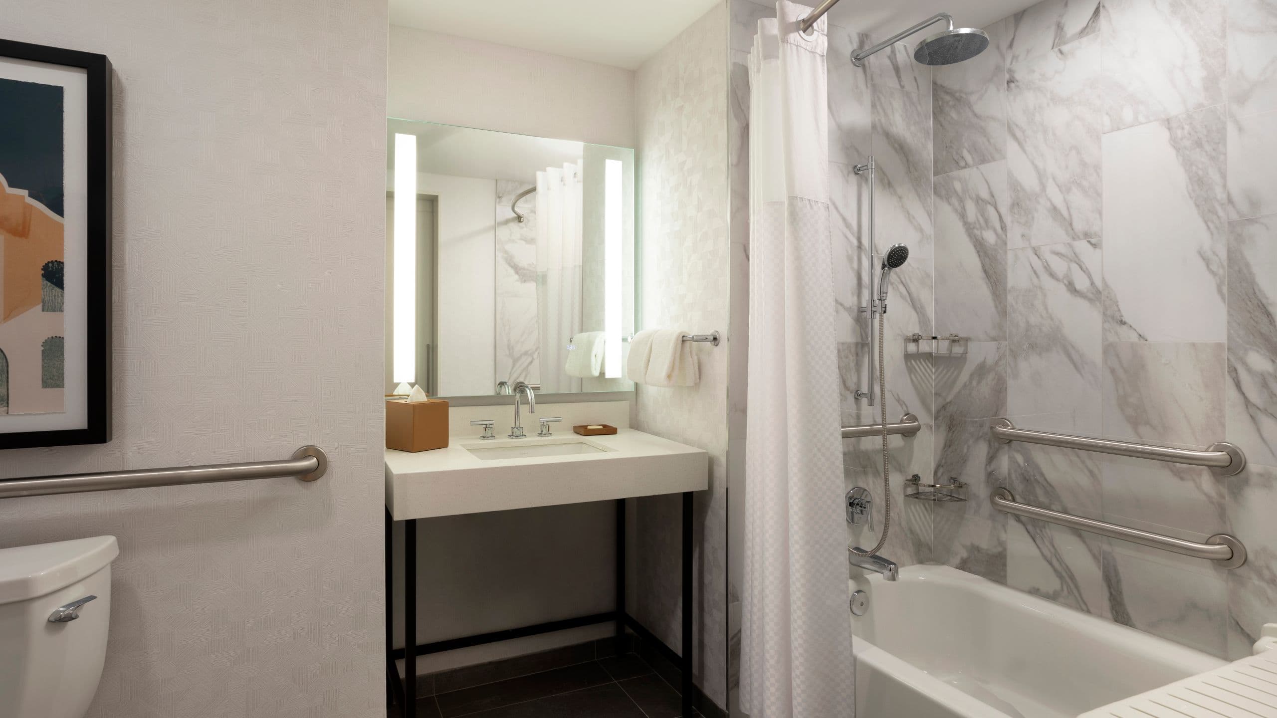 1 King Bed Accessible Tub - Image 2