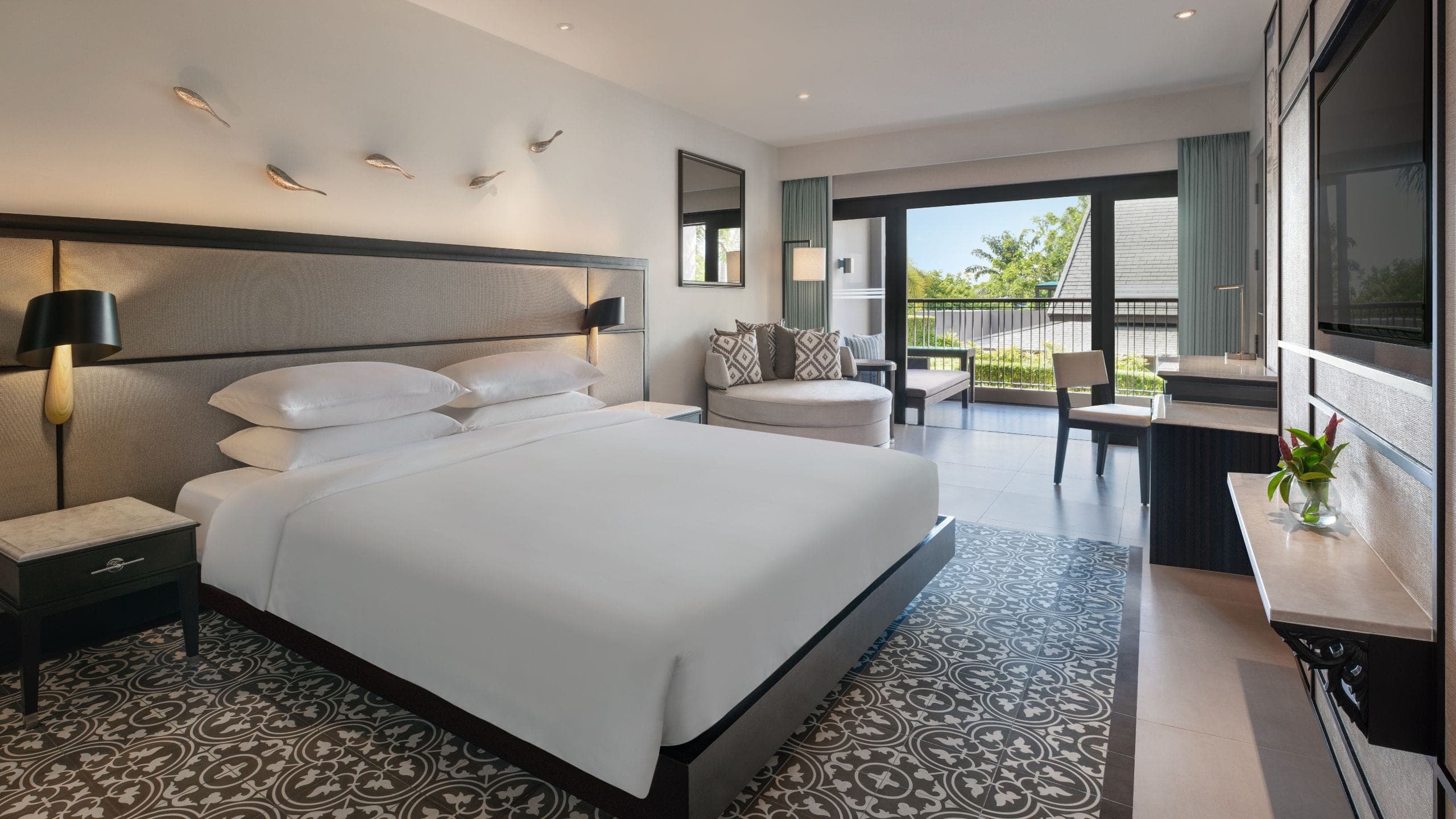 1 King Bed - Image 1